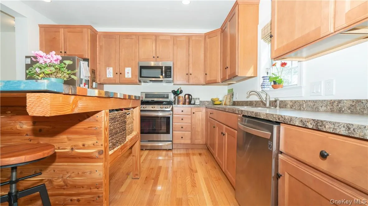 9 Jake Henry Drive, Marlboro, NY, 3 Bedrooms Bedrooms, 10 Rooms Rooms,3 BathroomsBathrooms,Residential,For Rent,Jake Henry,0,969784 9 Jake Henry Drive, Marlboro, NY, 3 Bedrooms Bedrooms, 10 Rooms Rooms,3 BathroomsBathrooms,Residential,For Rent,Jake Henry,0,969784