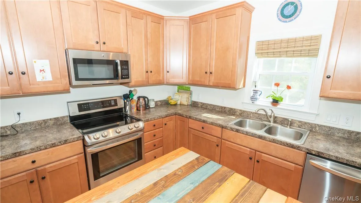 9 Jake Henry Drive, Marlboro, NY, 3 Bedrooms Bedrooms, 10 Rooms Rooms,3 BathroomsBathrooms,Residential,For Rent,Jake Henry,0,969784 9 Jake Henry Drive, Marlboro, NY, 3 Bedrooms Bedrooms, 10 Rooms Rooms,3 BathroomsBathrooms,Residential,For Rent,Jake Henry,0,969784