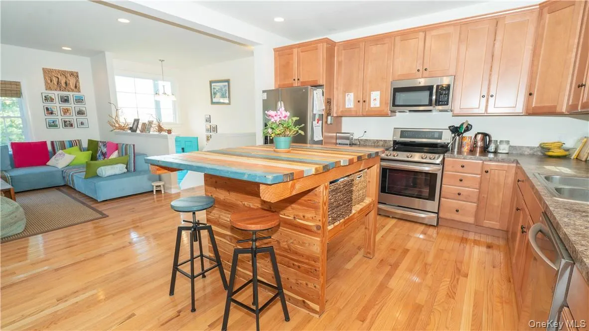 9 Jake Henry Drive, Marlboro, NY, 3 Bedrooms Bedrooms, 10 Rooms Rooms,3 BathroomsBathrooms,Residential,For Rent,Jake Henry,0,969784 9 Jake Henry Drive, Marlboro, NY, 3 Bedrooms Bedrooms, 10 Rooms Rooms,3 BathroomsBathrooms,Residential,For Rent,Jake Henry,0,969784