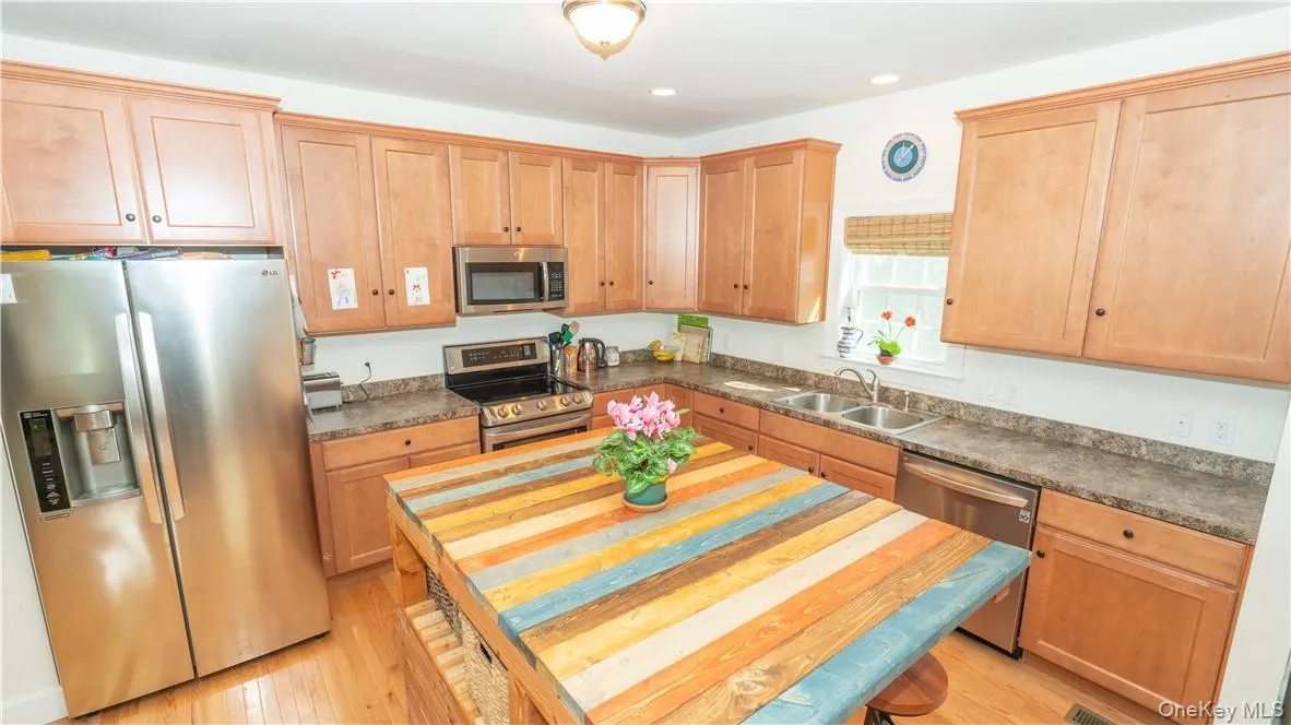 9 Jake Henry Drive, Marlboro, NY, 3 Bedrooms Bedrooms, 10 Rooms Rooms,3 BathroomsBathrooms,Residential,For Rent,Jake Henry,0,969784 9 Jake Henry Drive, Marlboro, NY, 3 Bedrooms Bedrooms, 10 Rooms Rooms,3 BathroomsBathrooms,Residential,For Rent,Jake Henry,0,969784