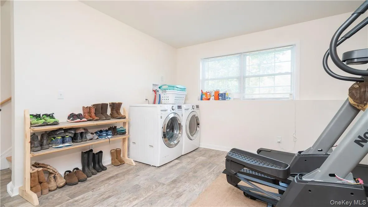 9 Jake Henry Drive, Marlboro, NY, 3 Bedrooms Bedrooms, 10 Rooms Rooms,3 BathroomsBathrooms,Residential,For Rent,Jake Henry,0,969784 9 Jake Henry Drive, Marlboro, NY, 3 Bedrooms Bedrooms, 10 Rooms Rooms,3 BathroomsBathrooms,Residential,For Rent,Jake Henry,0,969784