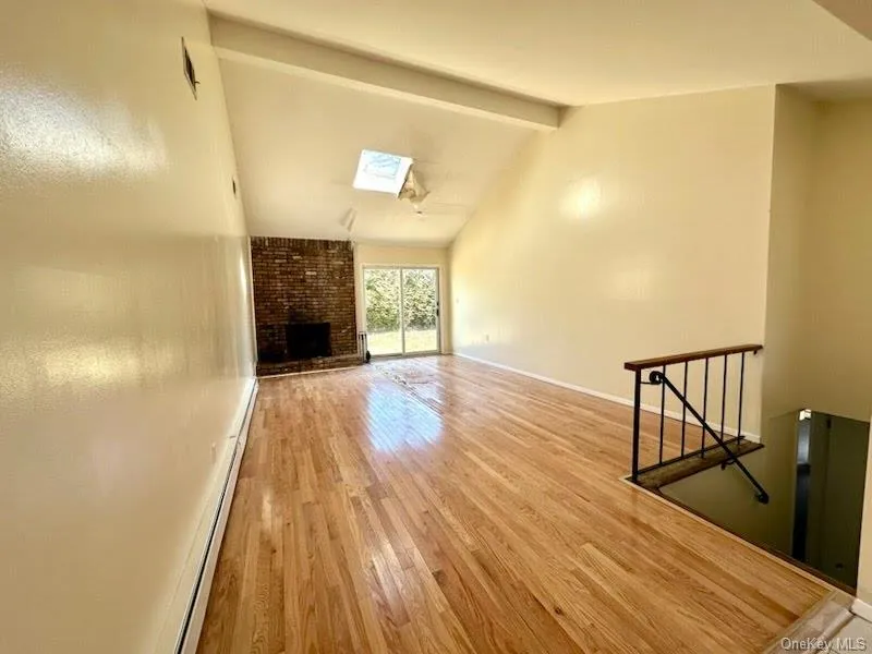 106 Woods Drive, North Hempstead, NY, 5 Bedrooms Bedrooms, 9 Rooms Rooms,4 BathroomsBathrooms,Residential,For Rent,Woods,0,969786 106 Woods Drive, North Hempstead, NY, 5 Bedrooms Bedrooms, 9 Rooms Rooms,4 BathroomsBathrooms,Residential,For Rent,Woods,0,969786