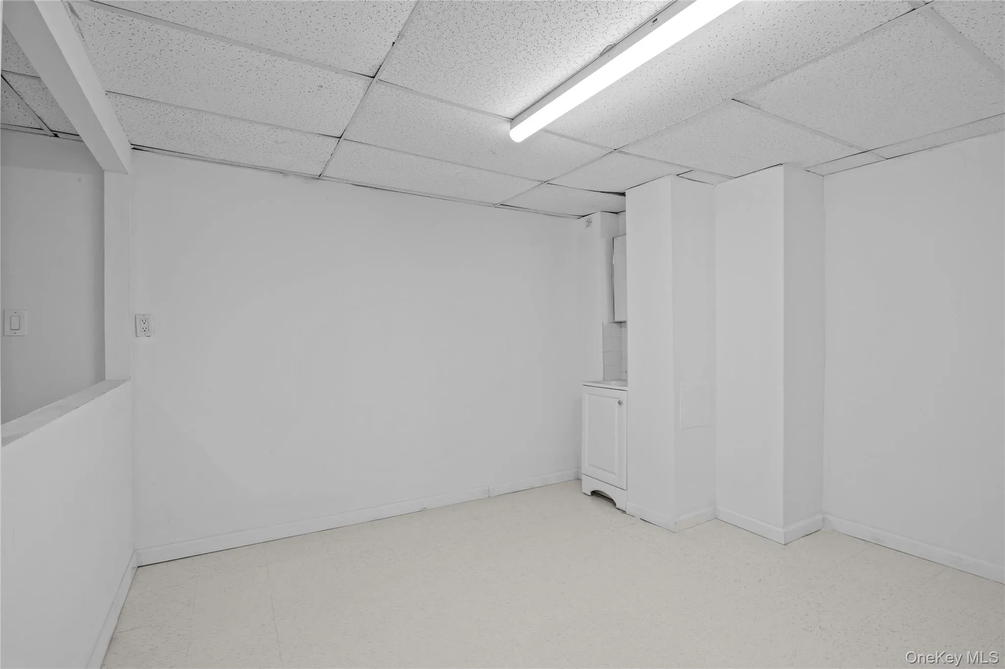 15611 Aguilar Avenue, New York, NY, ,Commercial Lease,For Rent,Aguilar,0,969805 15611 Aguilar Avenue, New York, NY, ,Commercial Lease,For Rent,Aguilar,0,969805