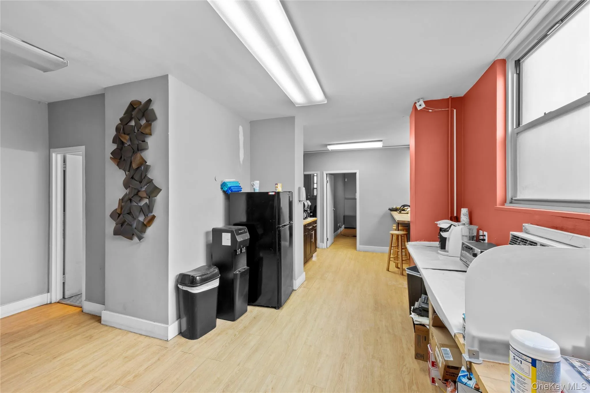7150 Parsons Boulevard, New York, NY, ,Commercial Lease,For Rent,Parsons,0,969818 7150 Parsons Boulevard, New York, NY, ,Commercial Lease,For Rent,Parsons,0,969818