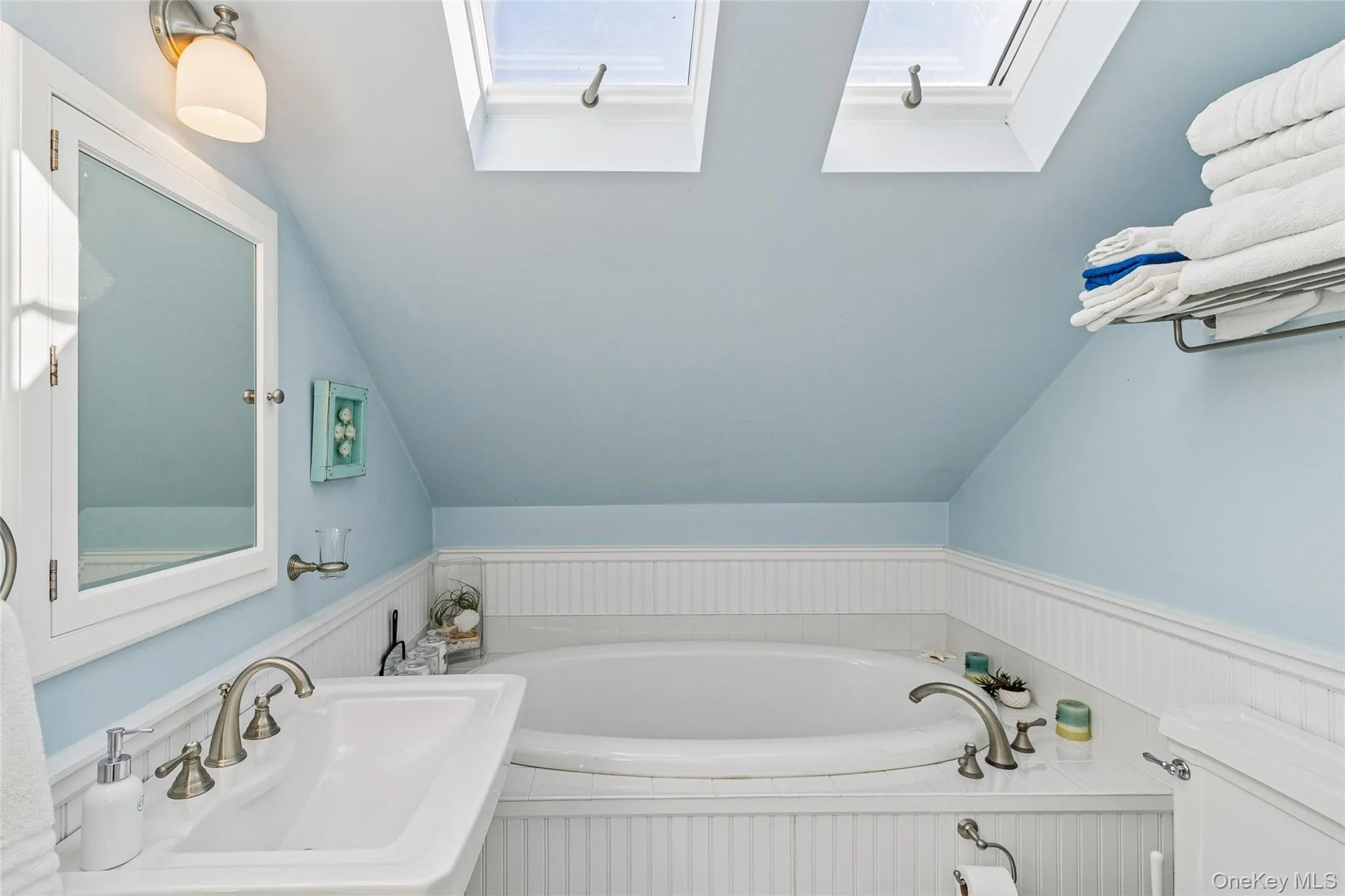 38 Baycrest Avenue, Southampton, NY, 3 Bedrooms Bedrooms, 6 Rooms Rooms,2 BathroomsBathrooms,Residential Lease,For Rent,Baycrest,0,969836 38 Baycrest Avenue, Southampton, NY, 3 Bedrooms Bedrooms, 6 Rooms Rooms,2 BathroomsBathrooms,Residential Lease,For Rent,Baycrest,0,969836