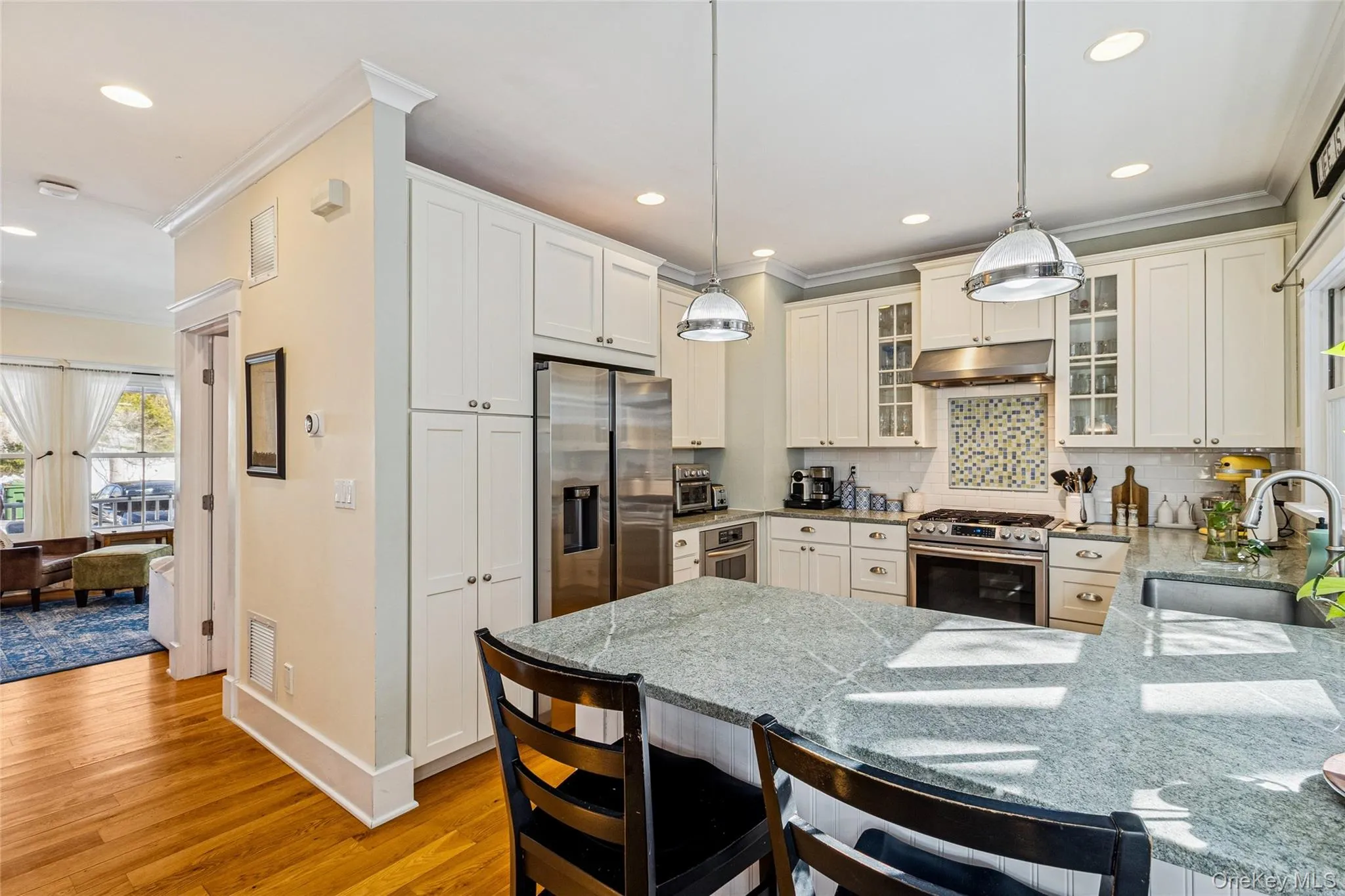 38 Baycrest Avenue, Southampton, NY, 3 Bedrooms Bedrooms, 6 Rooms Rooms,2 BathroomsBathrooms,Residential Lease,For Rent,Baycrest,0,969836 38 Baycrest Avenue, Southampton, NY, 3 Bedrooms Bedrooms, 6 Rooms Rooms,2 BathroomsBathrooms,Residential Lease,For Rent,Baycrest,0,969836