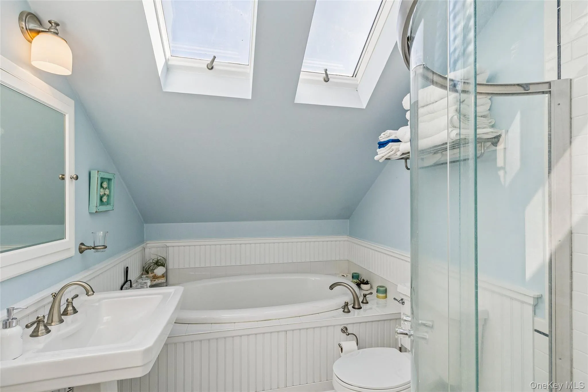 38 Baycrest Avenue, Southampton, NY, 3 Bedrooms Bedrooms, 6 Rooms Rooms,2 BathroomsBathrooms,Residential Lease,For Rent,Baycrest,0,969836 38 Baycrest Avenue, Southampton, NY, 3 Bedrooms Bedrooms, 6 Rooms Rooms,2 BathroomsBathrooms,Residential Lease,For Rent,Baycrest,0,969836