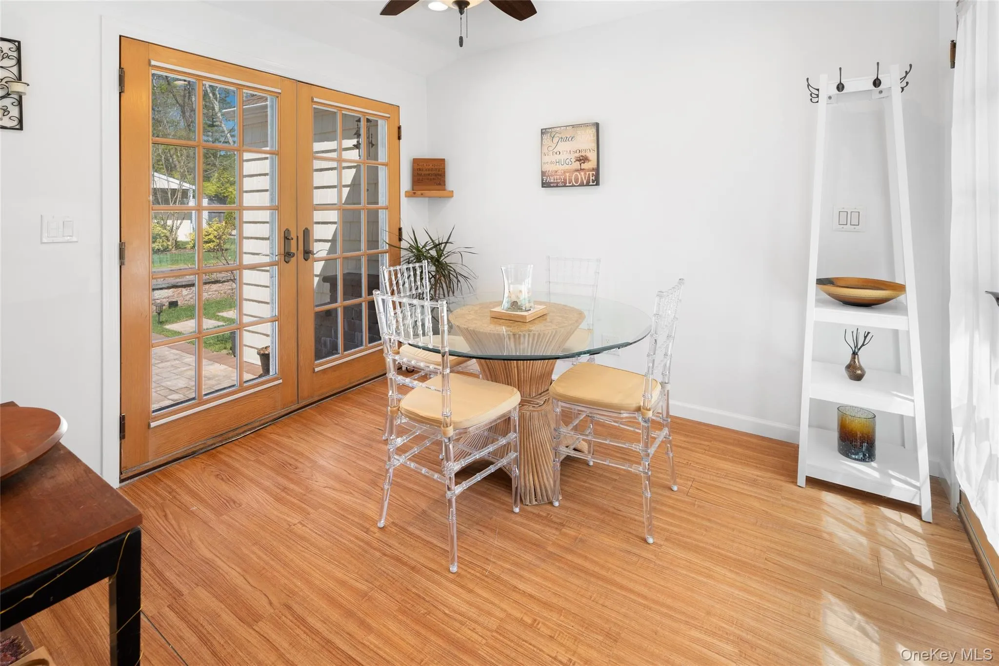 27 Summit Boulevard, Southampton, NY, 4 Bedrooms Bedrooms, 7 Rooms Rooms,2 BathroomsBathrooms,Residential Lease,For Rent,Summit,0,969837 27 Summit Boulevard, Southampton, NY, 4 Bedrooms Bedrooms, 7 Rooms Rooms,2 BathroomsBathrooms,Residential Lease,For Rent,Summit,0,969837