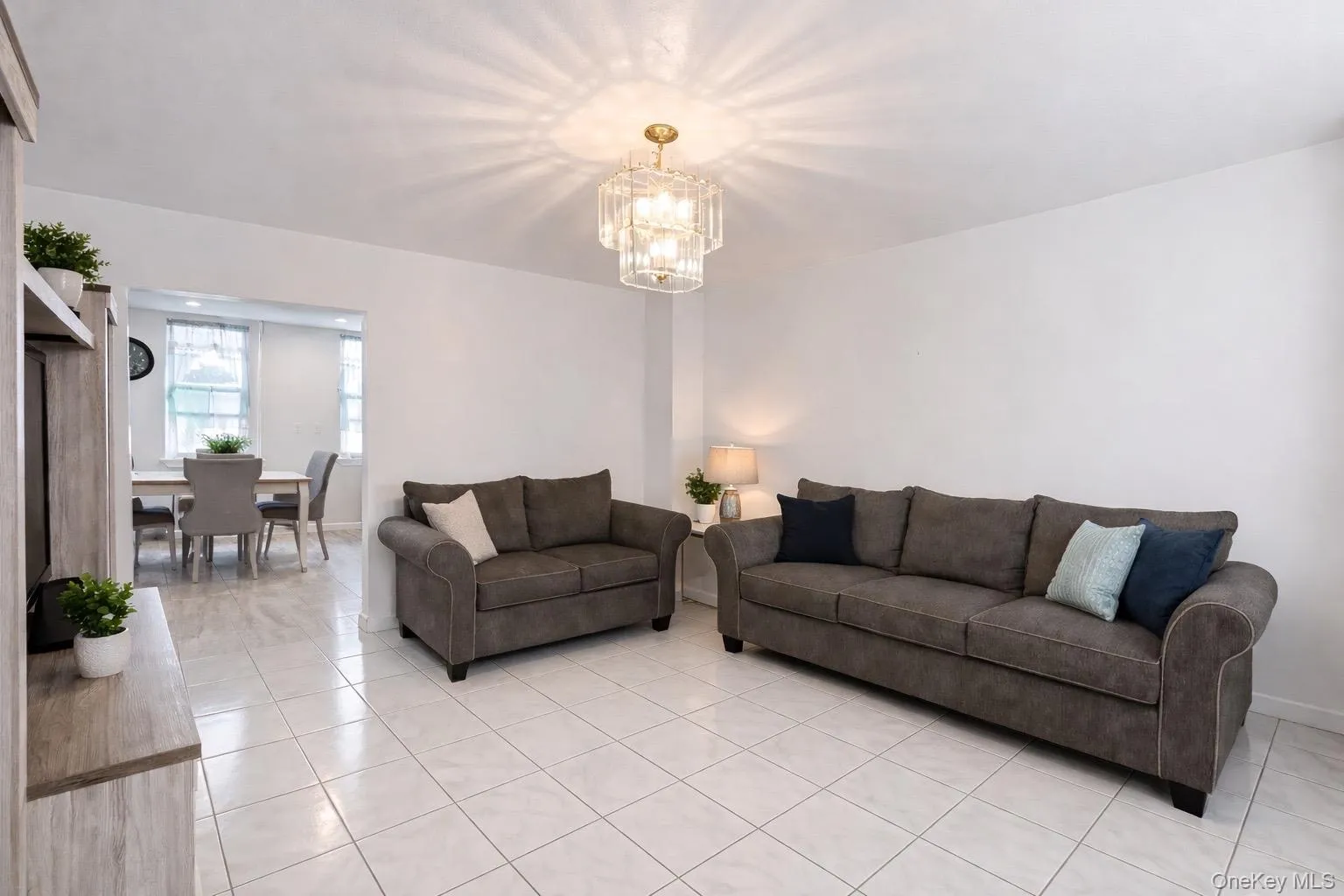 7019 71st Street, New York, NY, 3 Bedrooms Bedrooms, 7 Rooms Rooms,1 BathroomBathrooms,Residential,For Rent,71st,0,969843 7019 71st Street, New York, NY, 3 Bedrooms Bedrooms, 7 Rooms Rooms,1 BathroomBathrooms,Residential,For Rent,71st,0,969843