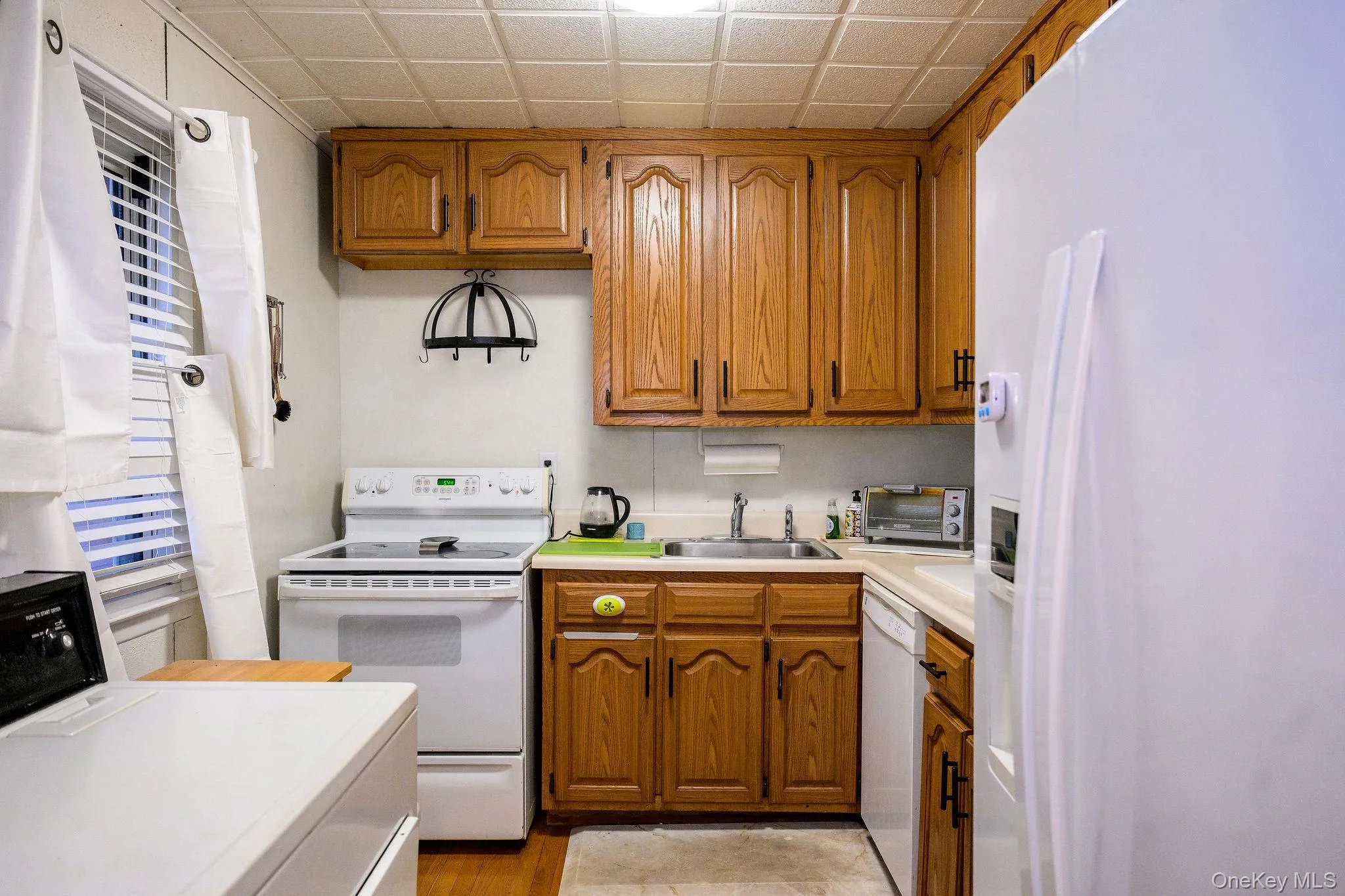 155 Charter Circle, Ossining, NY, 3 Bedrooms Bedrooms, 5 Rooms Rooms,1 BathroomBathrooms,Residential,For Rent,Charter,0,969852 155 Charter Circle, Ossining, NY, 3 Bedrooms Bedrooms, 5 Rooms Rooms,1 BathroomBathrooms,Residential,For Rent,Charter,0,969852