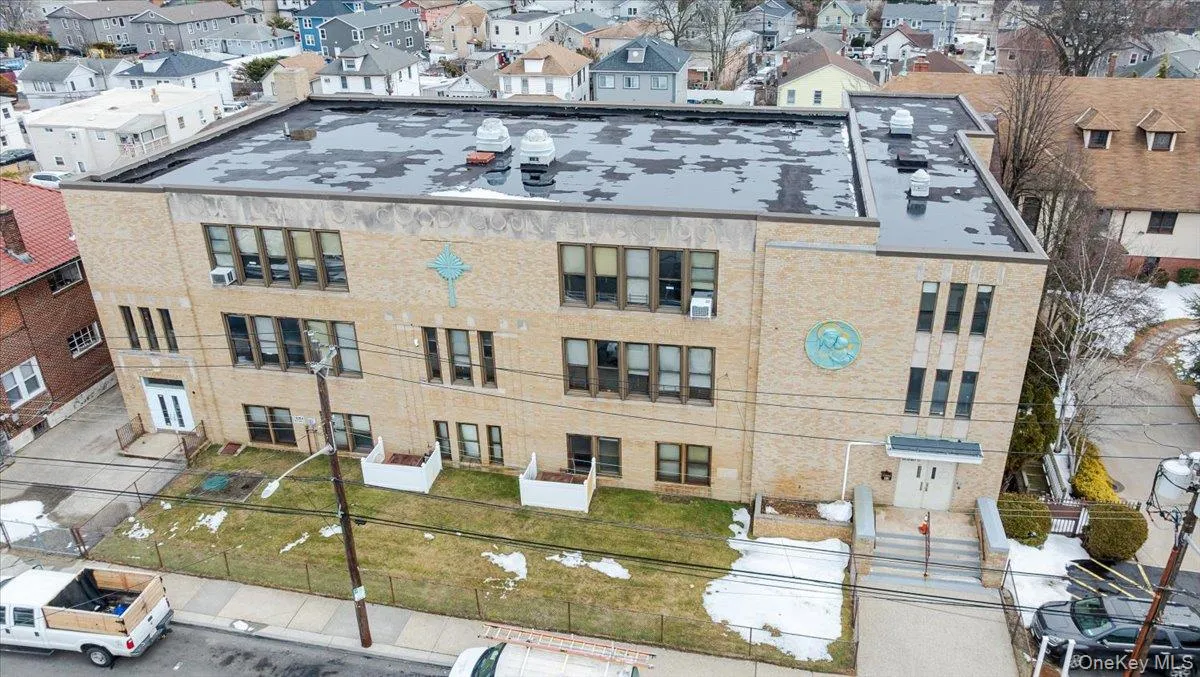 90 Henry Street, Hempstead, NY, ,Commercial Lease,For Rent,Henry Street,0,969857 90 Henry Street, Hempstead, NY, ,Commercial Lease,For Rent,Henry Street,0,969857