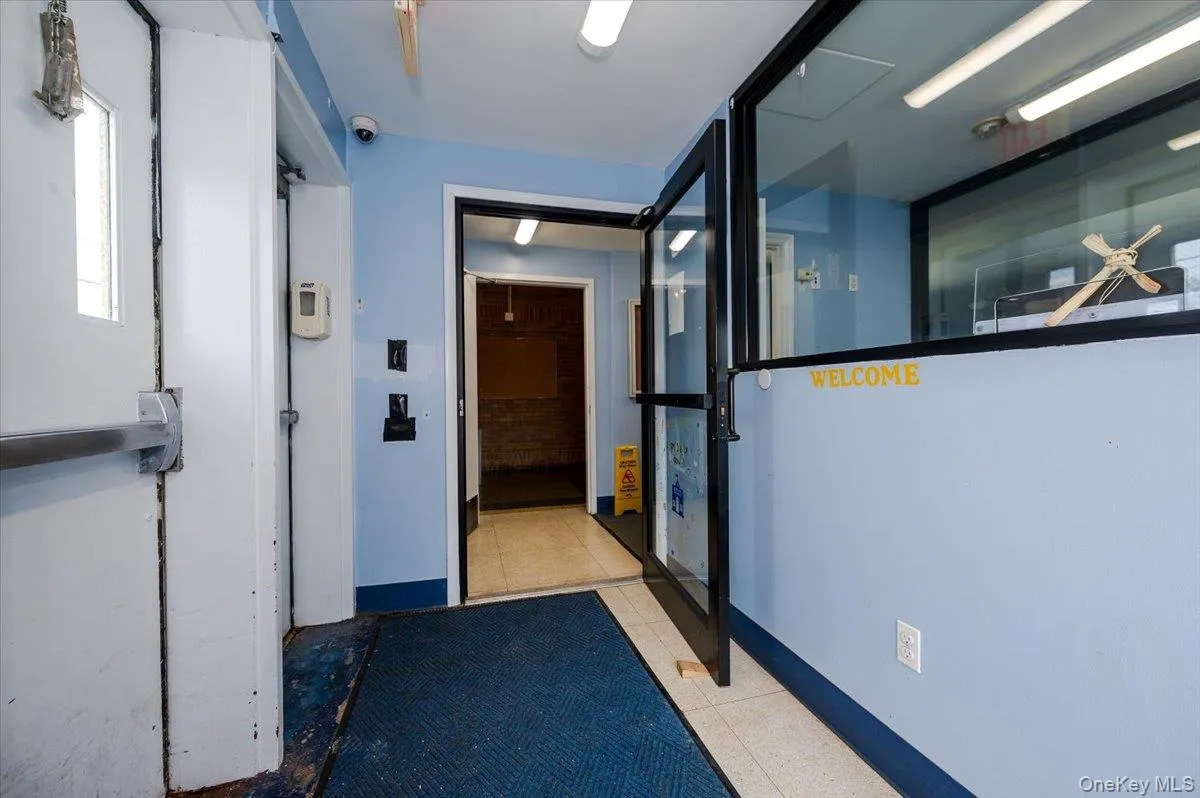 90 Henry Street, Hempstead, NY, ,Commercial Lease,For Rent,Henry Street,0,969857 90 Henry Street, Hempstead, NY, ,Commercial Lease,For Rent,Henry Street,0,969857