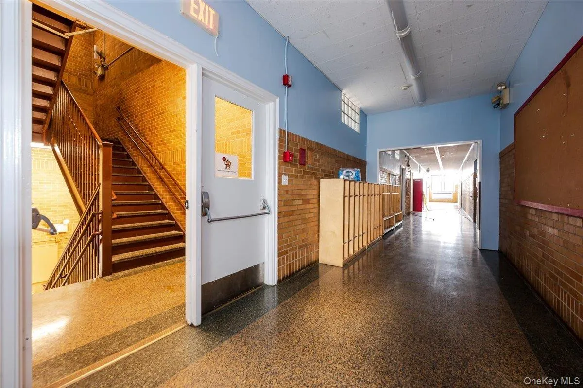 90 Henry Street, Hempstead, NY, ,Commercial Lease,For Rent,Henry Street,0,969857 90 Henry Street, Hempstead, NY, ,Commercial Lease,For Rent,Henry Street,0,969857