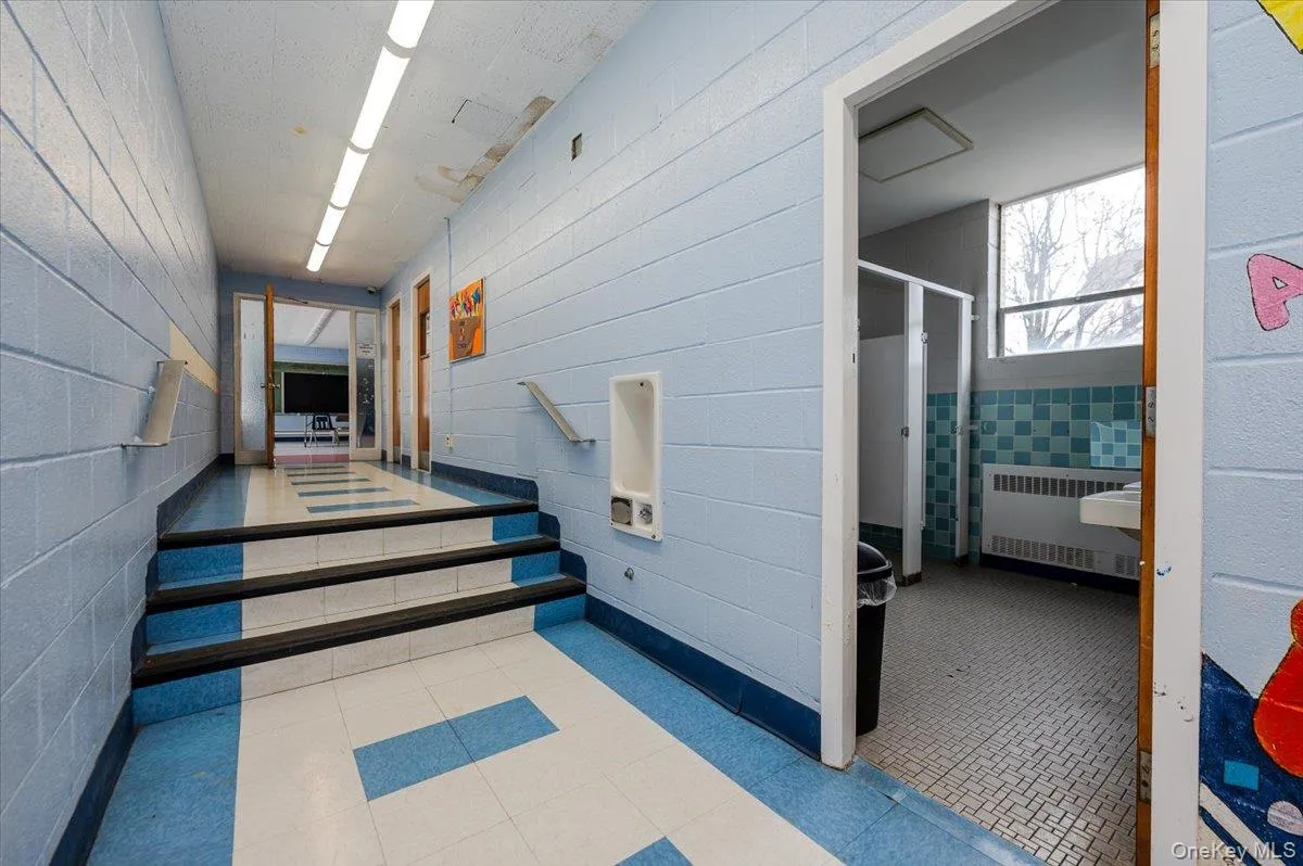 90 Henry Street, Hempstead, NY, ,Commercial Lease,For Rent,Henry Street,0,969857 90 Henry Street, Hempstead, NY, ,Commercial Lease,For Rent,Henry Street,0,969857