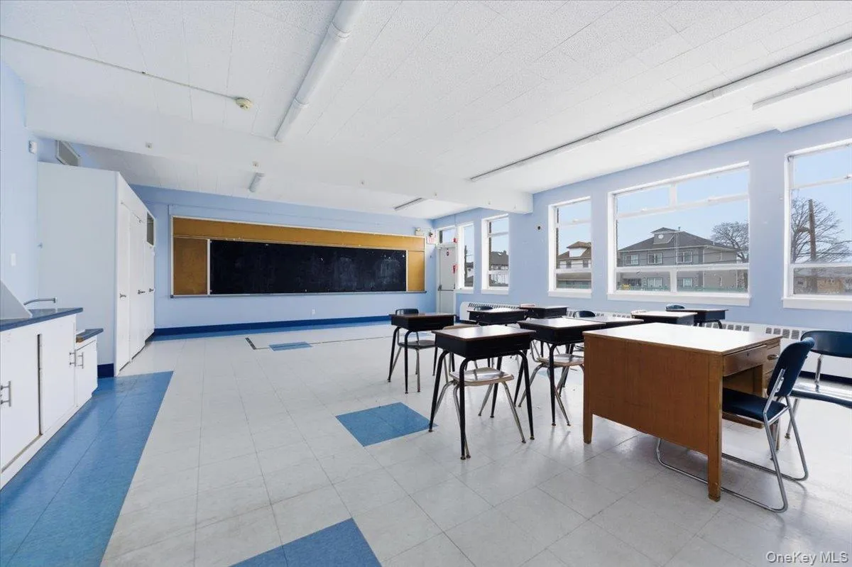 90 Henry Street, Hempstead, NY, ,Commercial Lease,For Rent,Henry Street,0,969857 90 Henry Street, Hempstead, NY, ,Commercial Lease,For Rent,Henry Street,0,969857