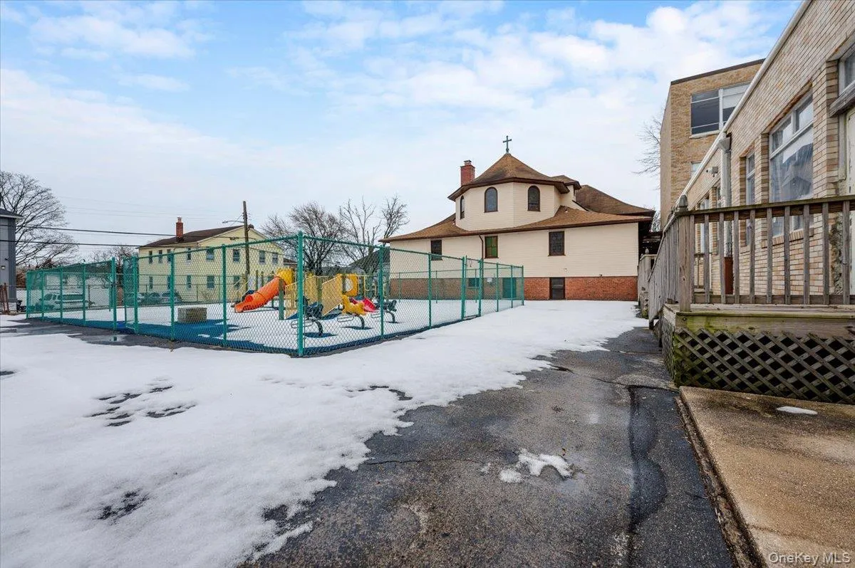 90 Henry Street, Hempstead, NY, ,Commercial Lease,For Rent,Henry Street,0,969857 90 Henry Street, Hempstead, NY, ,Commercial Lease,For Rent,Henry Street,0,969857