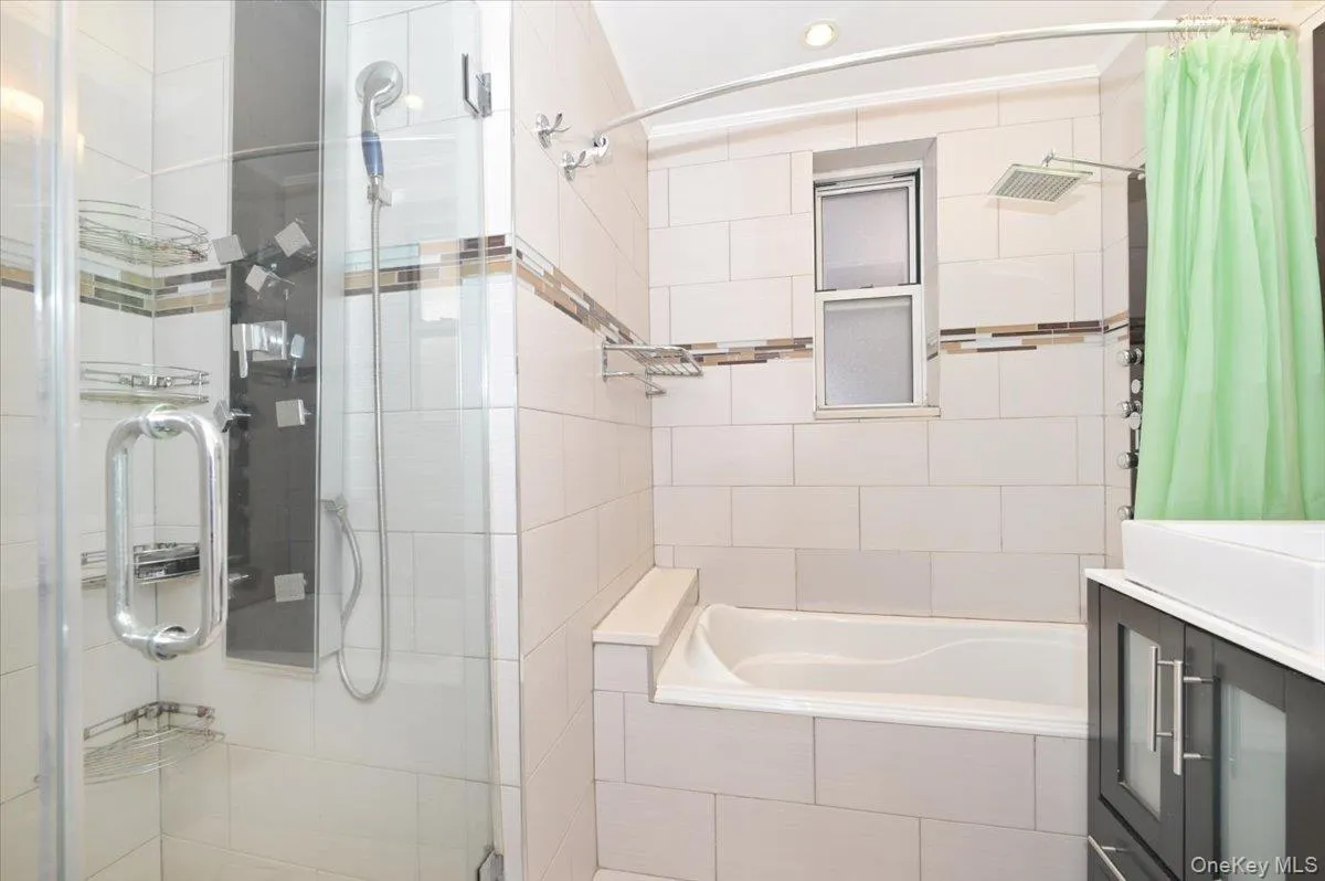 6361 99th Street, New York, NY, 2 Bedrooms Bedrooms, 4 Rooms Rooms,1 BathroomBathrooms,Residential Sale,For Rent,99th,0,969861 6361 99th Street, New York, NY, 2 Bedrooms Bedrooms, 4 Rooms Rooms,1 BathroomBathrooms,Residential Sale,For Rent,99th,0,969861