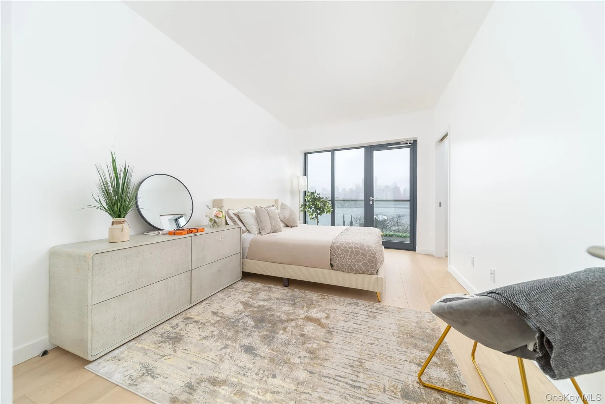 3005 Vernon Boulevard, New York, NY, 2 Rooms Rooms,1 BathroomBathrooms,Residential Lease,For Rent,Vernon,0,969863 3005 Vernon Boulevard, New York, NY, 2 Rooms Rooms,1 BathroomBathrooms,Residential Lease,For Rent,Vernon,0,969863