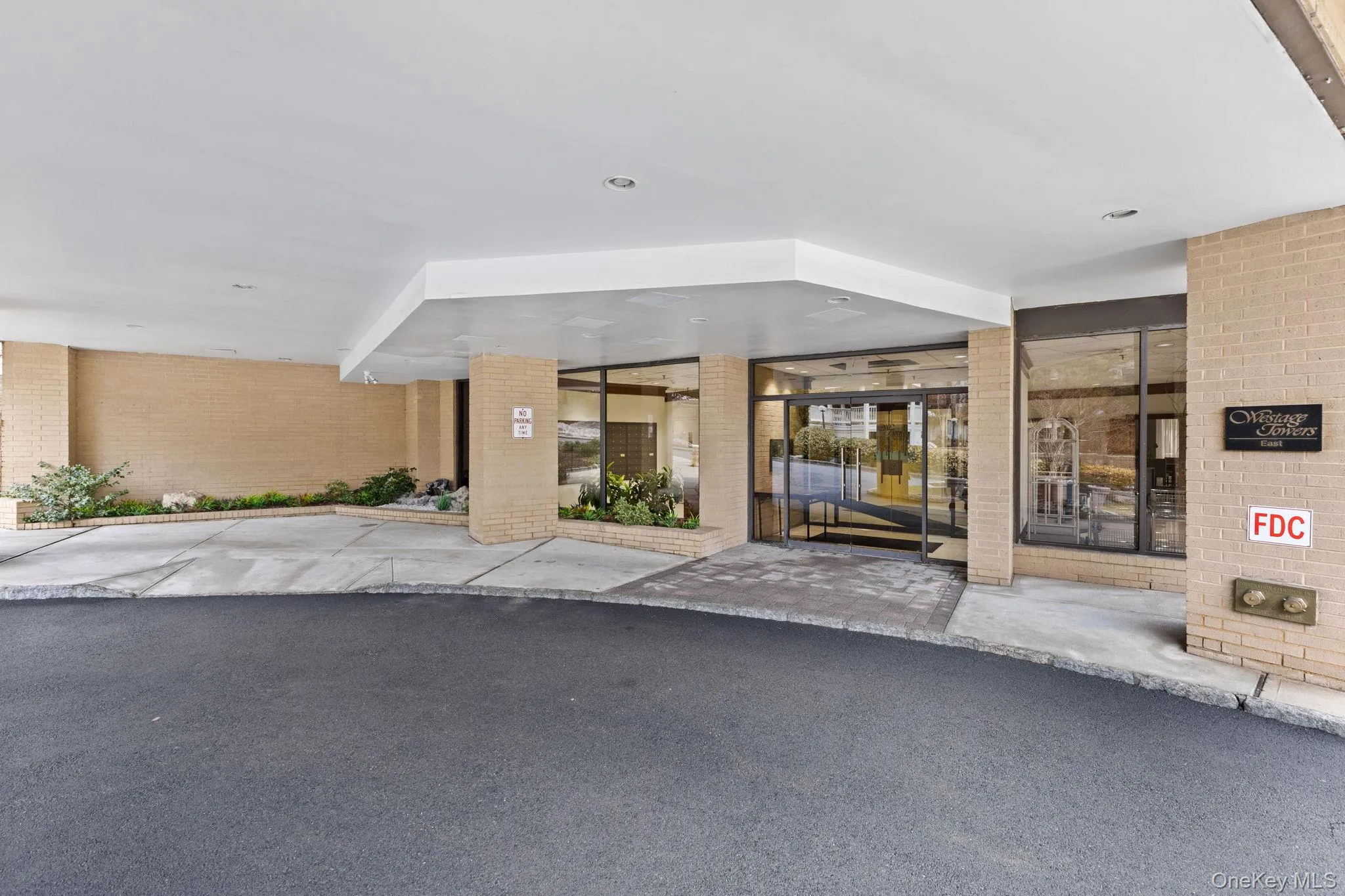 25 Rockledge Avenue, White Plains, NY, 1 Bedroom Bedrooms, 4 Rooms Rooms,1 BathroomBathrooms,Residential Lease,For Rent,Rockledge,0,969877 25 Rockledge Avenue, White Plains, NY, 1 Bedroom Bedrooms, 4 Rooms Rooms,1 BathroomBathrooms,Residential Lease,For Rent,Rockledge,0,969877