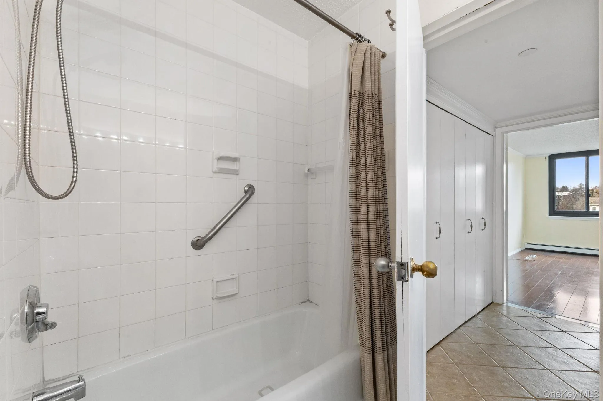 25 Rockledge Avenue, White Plains, NY, 1 Bedroom Bedrooms, 4 Rooms Rooms,1 BathroomBathrooms,Residential Lease,For Rent,Rockledge,0,969877 25 Rockledge Avenue, White Plains, NY, 1 Bedroom Bedrooms, 4 Rooms Rooms,1 BathroomBathrooms,Residential Lease,For Rent,Rockledge,0,969877