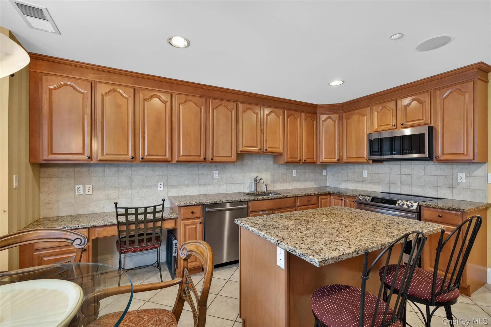 3 Harbor Pointe Drive, Haverstraw, NY, 2 Bedrooms Bedrooms, 11 Rooms Rooms,2 BathroomsBathrooms,Residential,For Rent,Harbor Pointe,0,969903 3 Harbor Pointe Drive, Haverstraw, NY, 2 Bedrooms Bedrooms, 11 Rooms Rooms,2 BathroomsBathrooms,Residential,For Rent,Harbor Pointe,0,969903