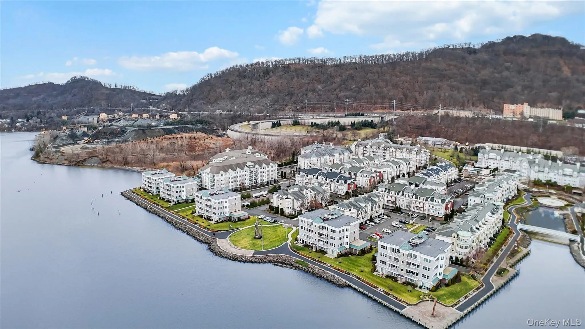 3 Harbor Pointe Drive, Haverstraw, NY, 2 Bedrooms Bedrooms, 11 Rooms Rooms,2 BathroomsBathrooms,Residential,For Rent,Harbor Pointe,0,969903 3 Harbor Pointe Drive, Haverstraw, NY, 2 Bedrooms Bedrooms, 11 Rooms Rooms,2 BathroomsBathrooms,Residential,For Rent,Harbor Pointe,0,969903