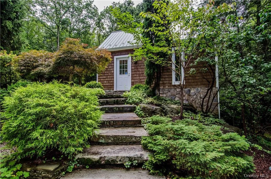 21 Marko Drive, Highland, NY, 3 Bedrooms Bedrooms, 7 Rooms Rooms,2 BathroomsBathrooms,Residential,For Rent,Marko,0,969915 21 Marko Drive, Highland, NY, 3 Bedrooms Bedrooms, 7 Rooms Rooms,2 BathroomsBathrooms,Residential,For Rent,Marko,0,969915