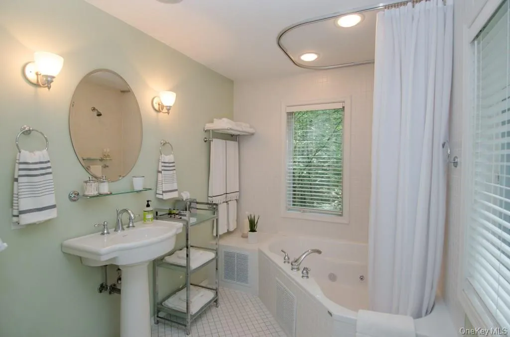 21 Marko Drive, Highland, NY, 3 Bedrooms Bedrooms, 7 Rooms Rooms,2 BathroomsBathrooms,Residential Sale,For Rent,Marko,0,969915 21 Marko Drive, Highland, NY, 3 Bedrooms Bedrooms, 7 Rooms Rooms,2 BathroomsBathrooms,Residential Sale,For Rent,Marko,0,969915