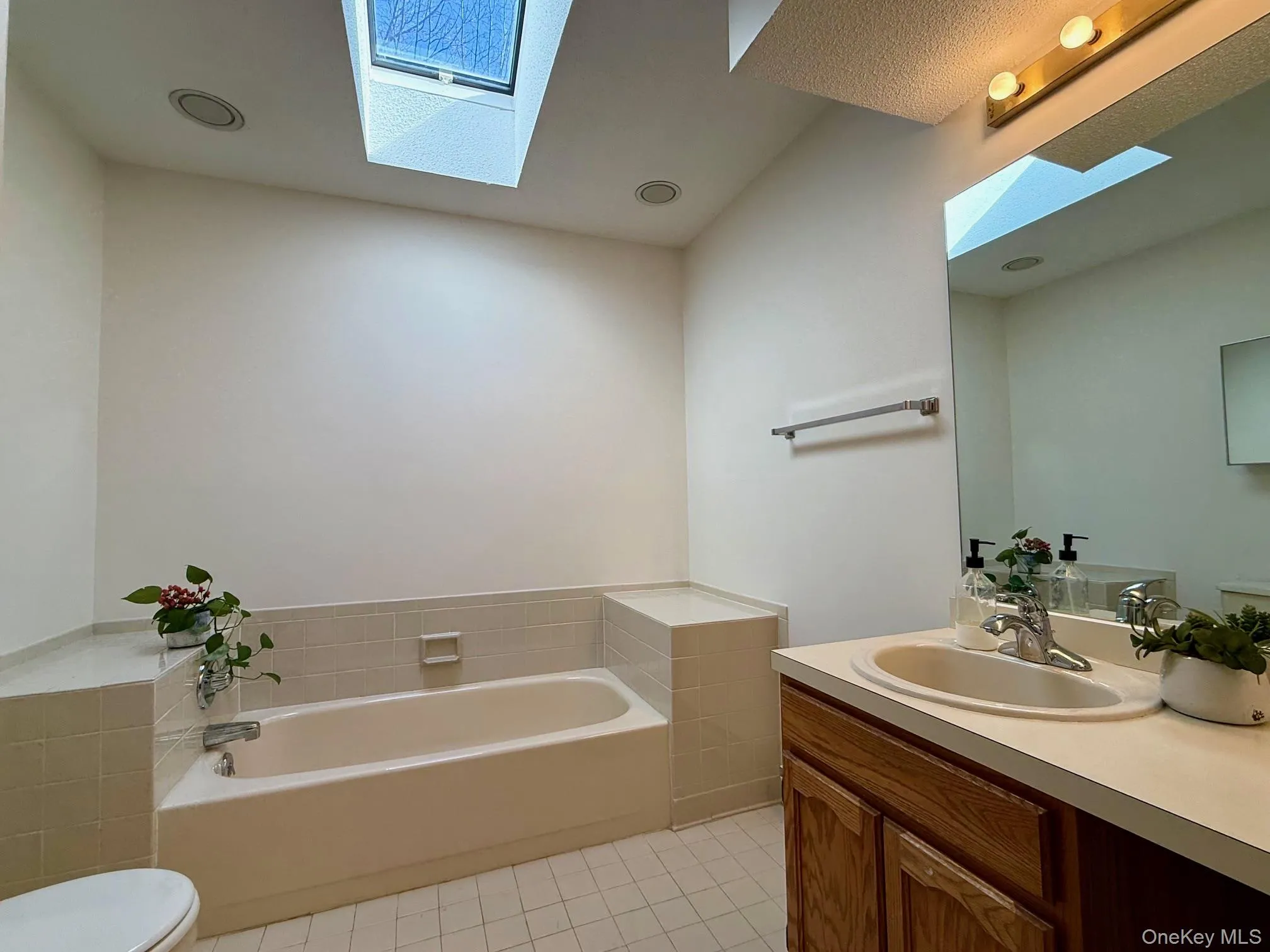 14 Pond Drive, Rhinebeck, NY, 2 Bedrooms Bedrooms, 5 Rooms Rooms,2 BathroomsBathrooms,Residential Lease,For Rent,Pond,0,969926 14 Pond Drive, Rhinebeck, NY, 2 Bedrooms Bedrooms, 5 Rooms Rooms,2 BathroomsBathrooms,Residential Lease,For Rent,Pond,0,969926