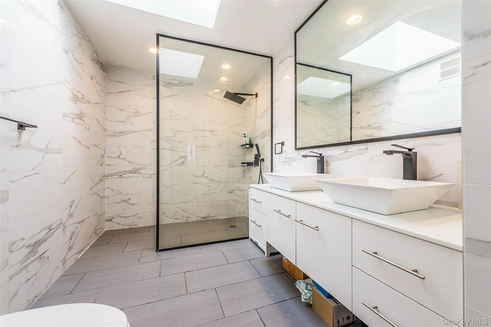 12012 Riviera Court, New York, NY, 3 Bedrooms Bedrooms, 8 Rooms Rooms,2 BathroomsBathrooms,Residential,For Rent,Riviera,0,969928 12012 Riviera Court, New York, NY, 3 Bedrooms Bedrooms, 8 Rooms Rooms,2 BathroomsBathrooms,Residential,For Rent,Riviera,0,969928
