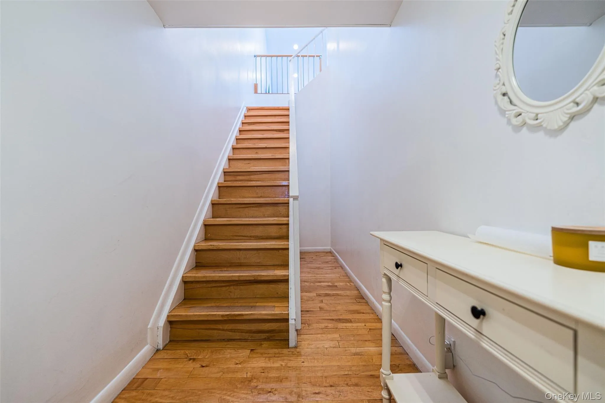 12012 Riviera Court, New York, NY, 3 Bedrooms Bedrooms, 8 Rooms Rooms,2 BathroomsBathrooms,Residential,For Rent,Riviera,0,969928 12012 Riviera Court, New York, NY, 3 Bedrooms Bedrooms, 8 Rooms Rooms,2 BathroomsBathrooms,Residential,For Rent,Riviera,0,969928