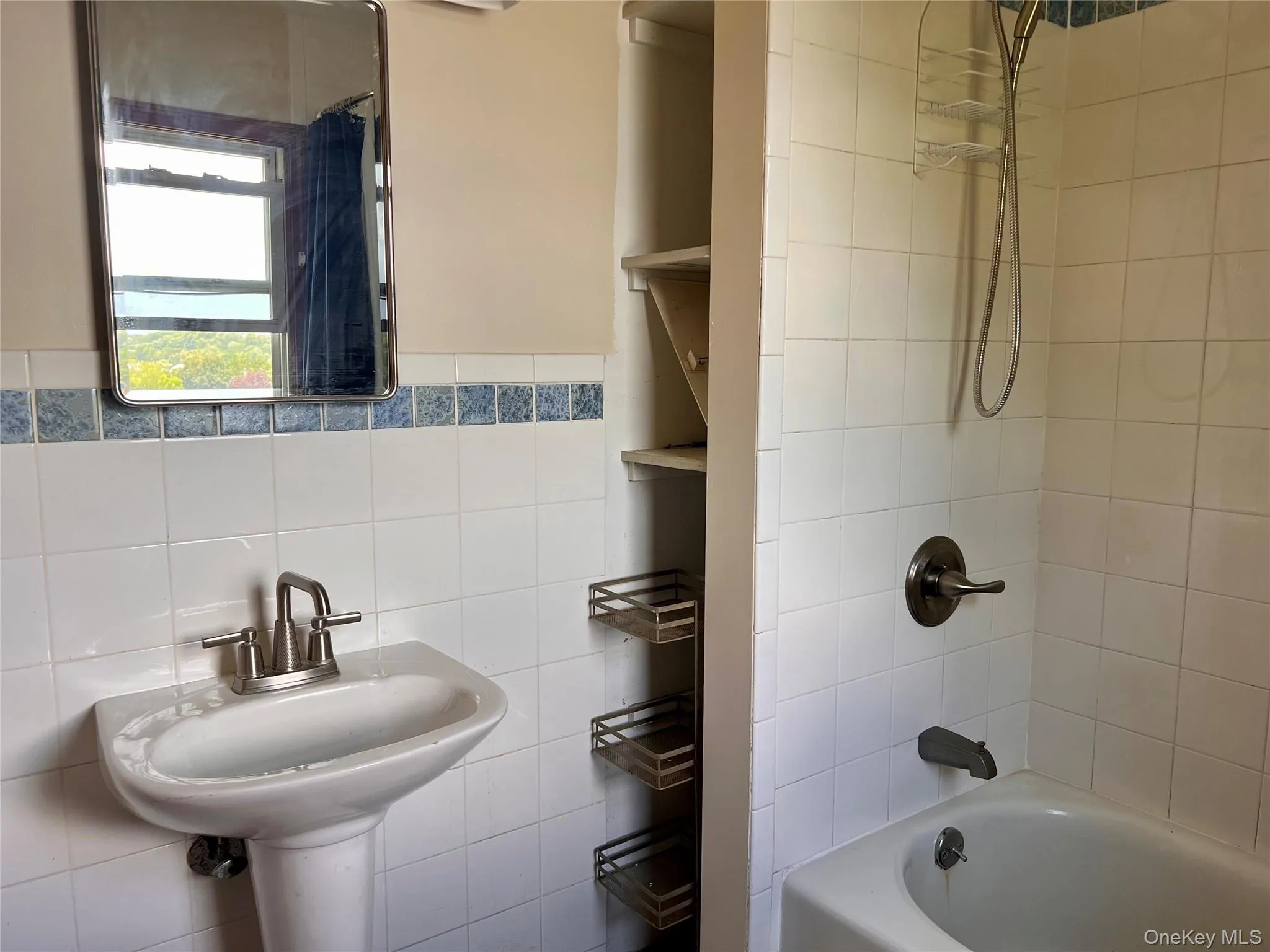 2 Oak Street, Chester Town, NY, 2 Bedrooms Bedrooms, 3 Rooms Rooms,1 BathroomBathrooms,Residential Lease,For Rent,Oak,0,969943 2 Oak Street, Chester Town, NY, 2 Bedrooms Bedrooms, 3 Rooms Rooms,1 BathroomBathrooms,Residential Lease,For Rent,Oak,0,969943