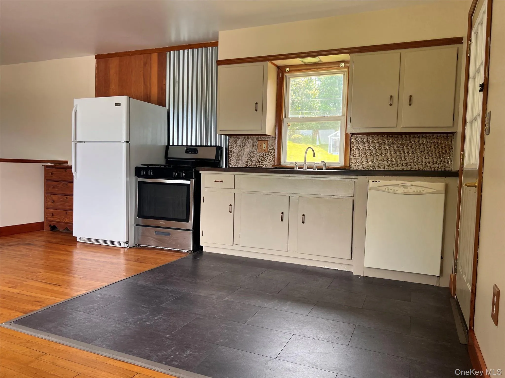 2 Oak Street, Chester Town, NY, 2 Bedrooms Bedrooms, 3 Rooms Rooms,1 BathroomBathrooms,Residential Lease,For Rent,Oak,0,969943 2 Oak Street, Chester Town, NY, 2 Bedrooms Bedrooms, 3 Rooms Rooms,1 BathroomBathrooms,Residential Lease,For Rent,Oak,0,969943