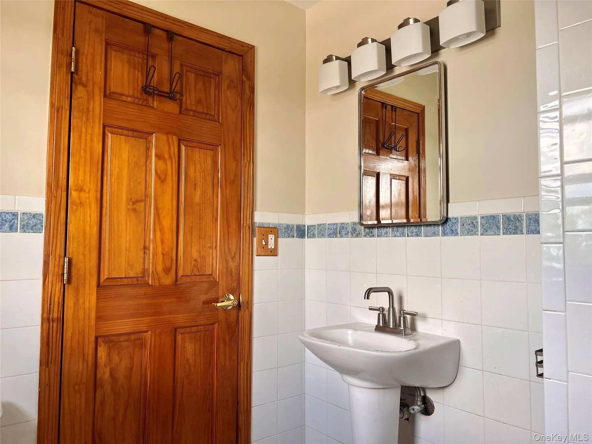 2 Oak Street, Chester Town, NY, 2 Bedrooms Bedrooms, 3 Rooms Rooms,1 BathroomBathrooms,Residential Lease,For Rent,Oak,0,969943 2 Oak Street, Chester Town, NY, 2 Bedrooms Bedrooms, 3 Rooms Rooms,1 BathroomBathrooms,Residential Lease,For Rent,Oak,0,969943