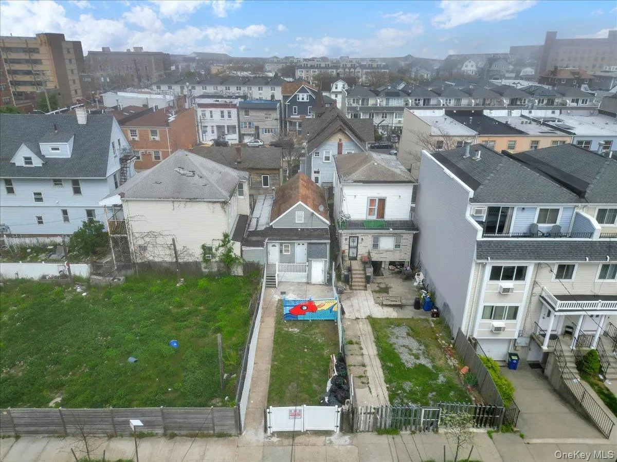 188 Beach 97th Street, New York, NY, 3 Bedrooms Bedrooms, 5 Rooms Rooms,1 BathroomBathrooms,Residential Lease,For Rent,Beach 97th,0,969947 188 Beach 97th Street, New York, NY, 3 Bedrooms Bedrooms, 5 Rooms Rooms,1 BathroomBathrooms,Residential Lease,For Rent,Beach 97th,0,969947