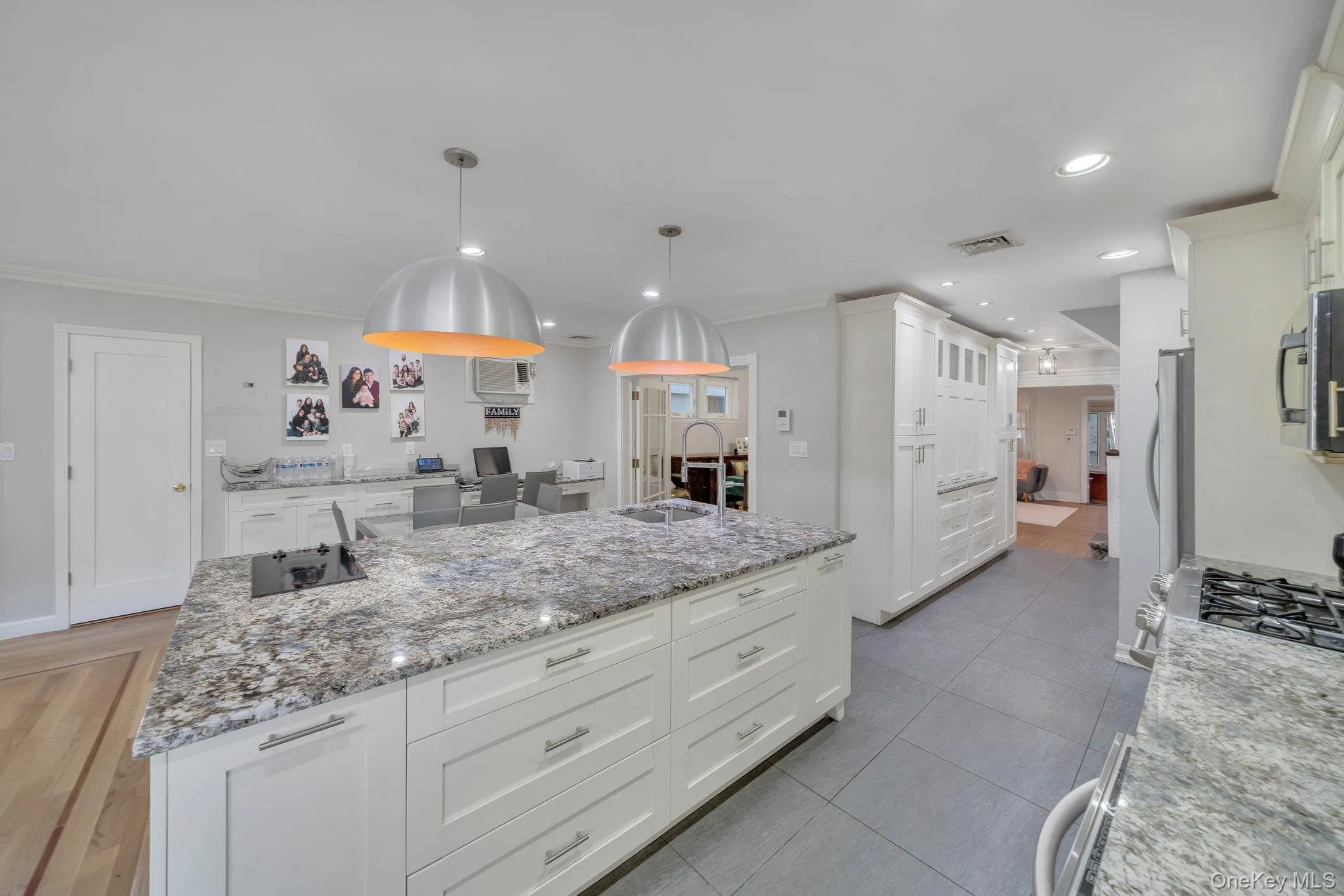 122-05 Metropolitan Avenue, New York, NY, 7 Bedrooms Bedrooms, 12 Rooms Rooms,4 BathroomsBathrooms,Residential,For Rent,Metropolitan,0,969952 122-05 Metropolitan Avenue, New York, NY, 7 Bedrooms Bedrooms, 12 Rooms Rooms,4 BathroomsBathrooms,Residential,For Rent,Metropolitan,0,969952