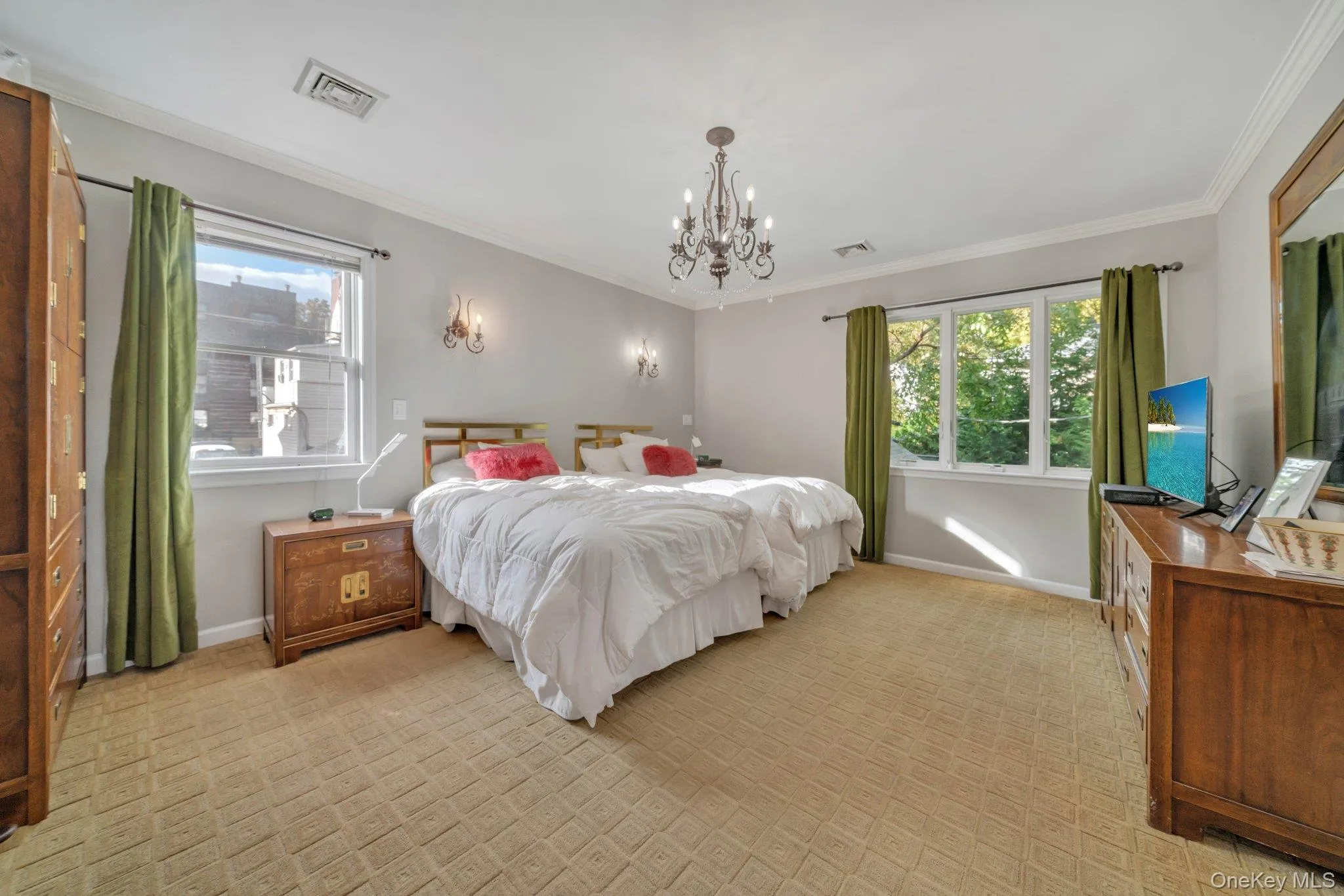 122-05 Metropolitan Avenue, New York, NY, 7 Bedrooms Bedrooms, 12 Rooms Rooms,4 BathroomsBathrooms,Residential,For Rent,Metropolitan,0,969952 122-05 Metropolitan Avenue, New York, NY, 7 Bedrooms Bedrooms, 12 Rooms Rooms,4 BathroomsBathrooms,Residential,For Rent,Metropolitan,0,969952