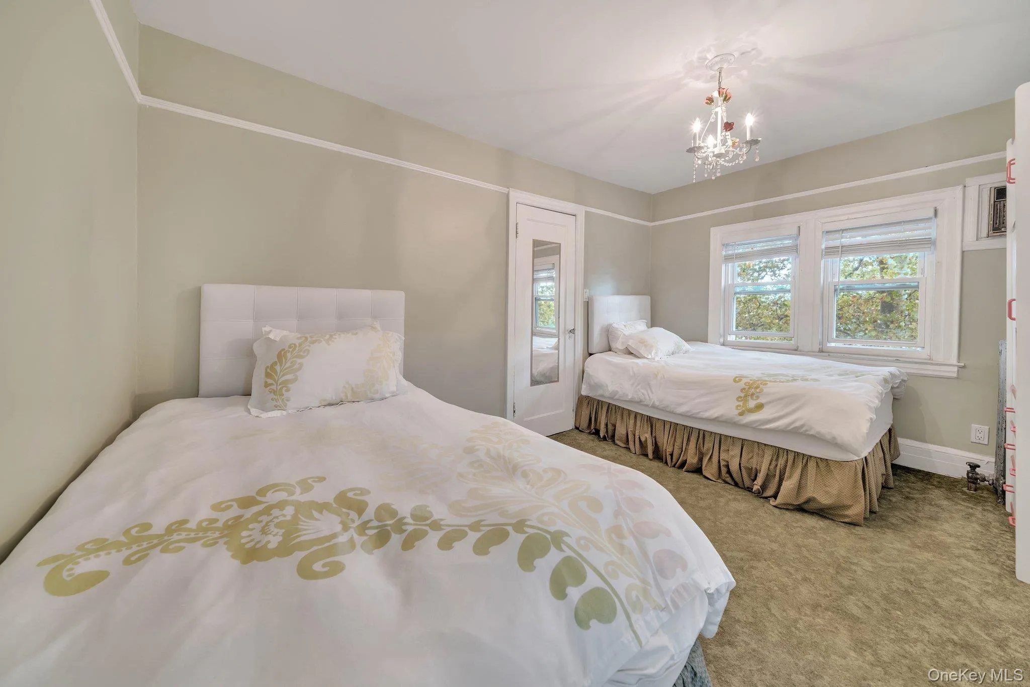 122-05 Metropolitan Avenue, New York, NY, 7 Bedrooms Bedrooms, 12 Rooms Rooms,4 BathroomsBathrooms,Residential,For Rent,Metropolitan,0,969952 122-05 Metropolitan Avenue, New York, NY, 7 Bedrooms Bedrooms, 12 Rooms Rooms,4 BathroomsBathrooms,Residential,For Rent,Metropolitan,0,969952