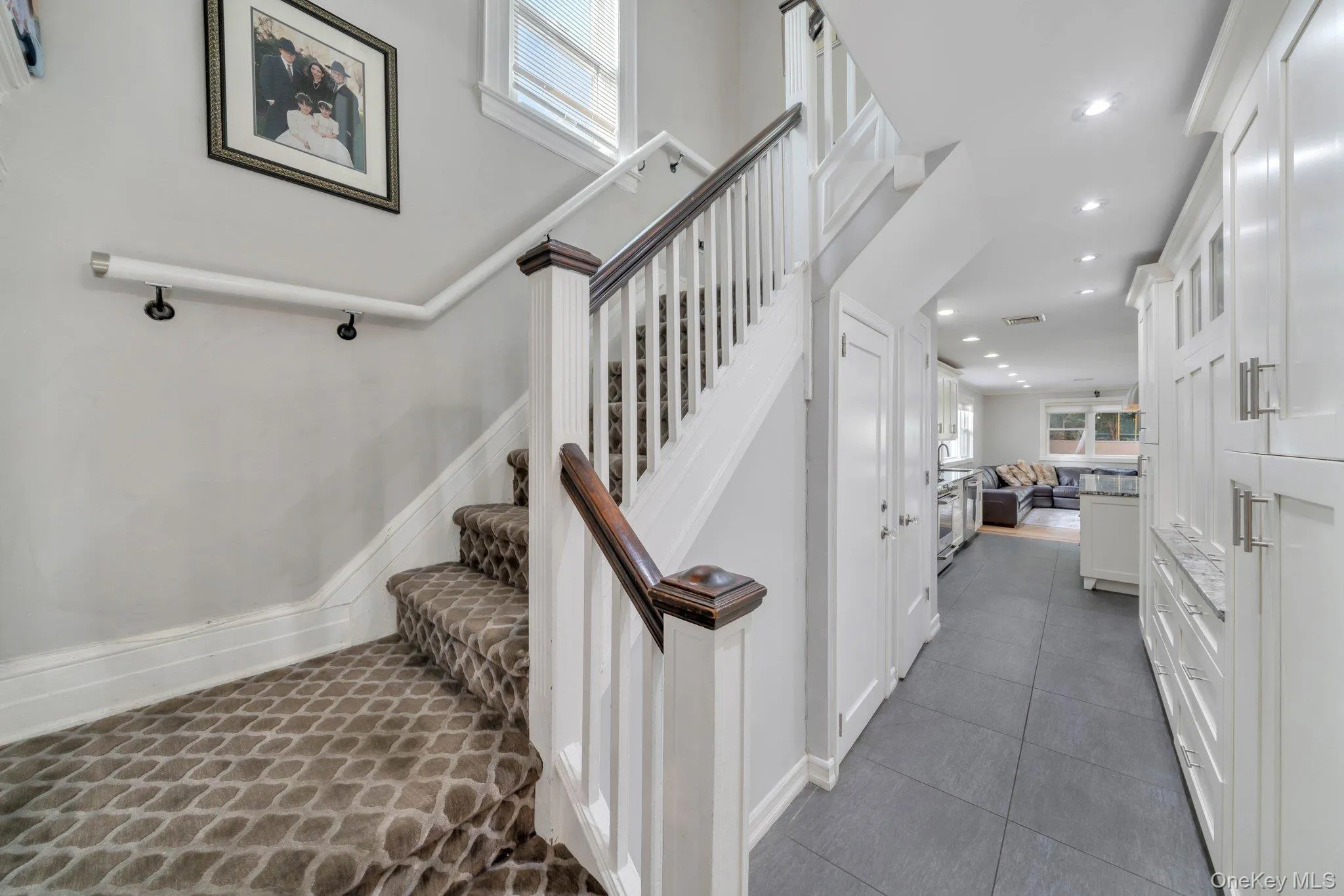 122-05 Metropolitan Avenue, New York, NY, 7 Bedrooms Bedrooms, 12 Rooms Rooms,4 BathroomsBathrooms,Residential,For Rent,Metropolitan,0,969952 122-05 Metropolitan Avenue, New York, NY, 7 Bedrooms Bedrooms, 12 Rooms Rooms,4 BathroomsBathrooms,Residential,For Rent,Metropolitan,0,969952