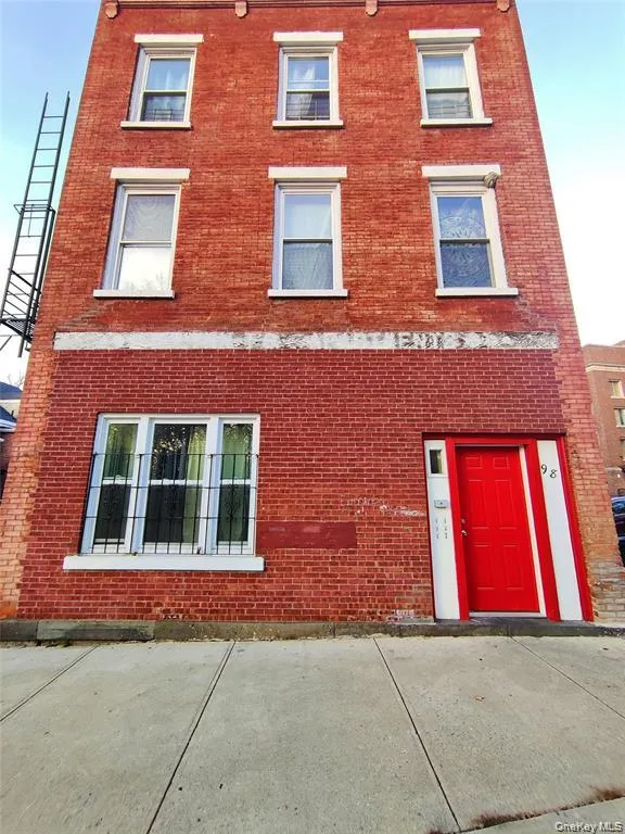 98 Montgomery Street, Poughkeepsie, NY, 1 Bedroom Bedrooms, 4 Rooms Rooms,1 BathroomBathrooms,Residential Lease,For Rent,Montgomery,0,969972 98 Montgomery Street, Poughkeepsie, NY, 1 Bedroom Bedrooms, 4 Rooms Rooms,1 BathroomBathrooms,Residential Lease,For Rent,Montgomery,0,969972