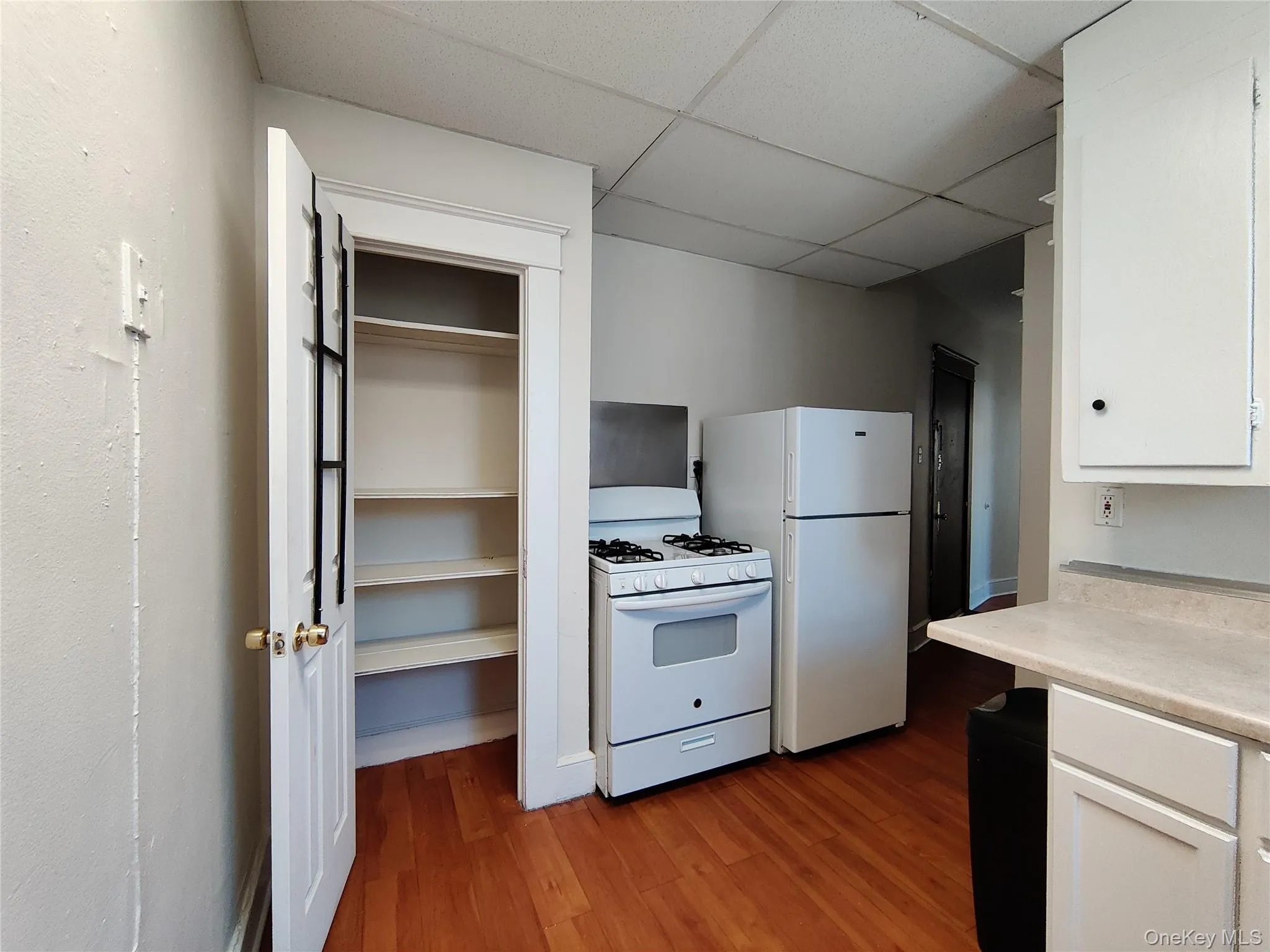 98 Montgomery Street, Poughkeepsie, NY, 1 Bedroom Bedrooms, 4 Rooms Rooms,1 BathroomBathrooms,Residential Lease,For Rent,Montgomery,0,969972 98 Montgomery Street, Poughkeepsie, NY, 1 Bedroom Bedrooms, 4 Rooms Rooms,1 BathroomBathrooms,Residential Lease,For Rent,Montgomery,0,969972