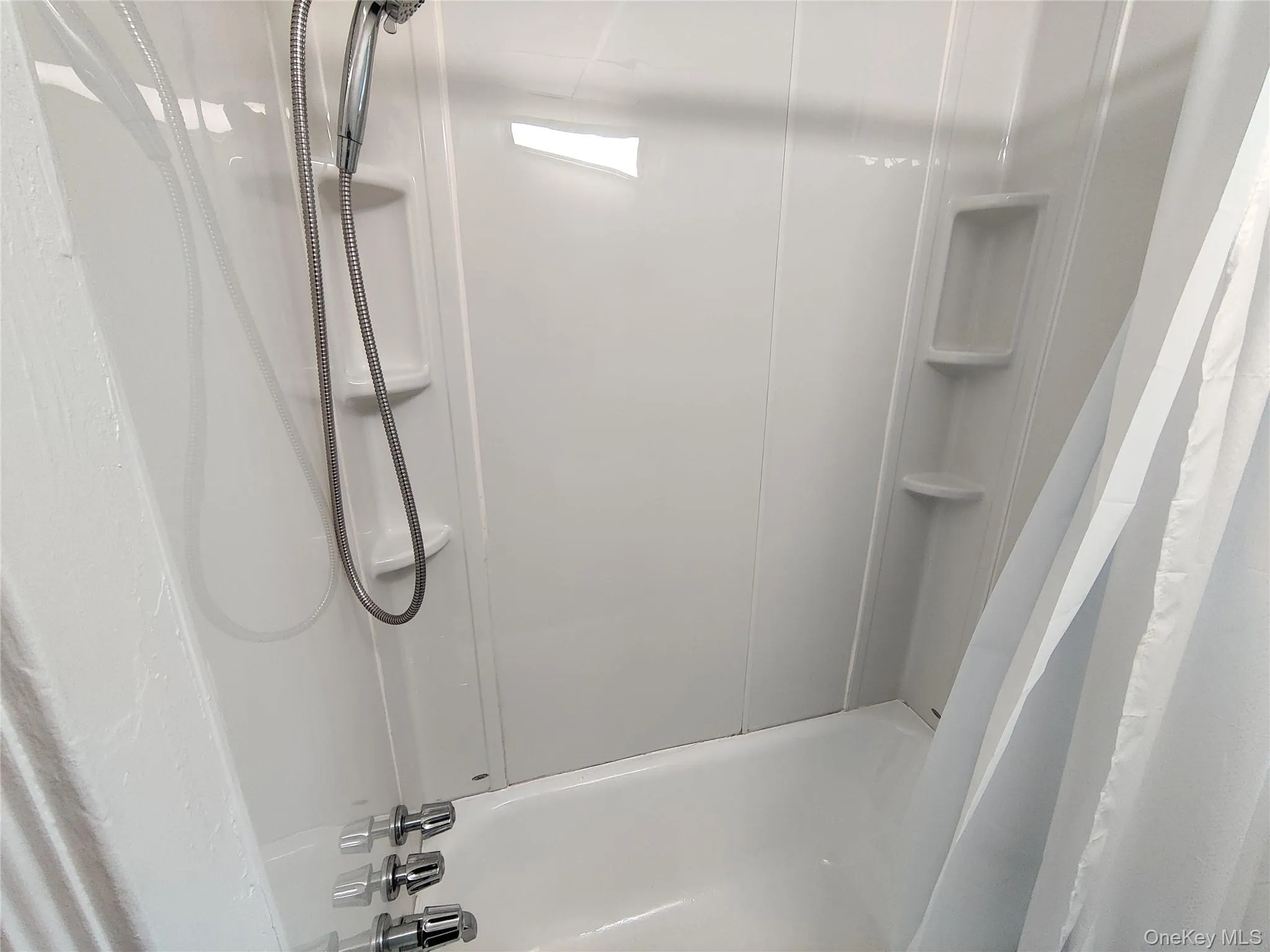 98 Montgomery Street, Poughkeepsie, NY, 1 Bedroom Bedrooms, 4 Rooms Rooms,1 BathroomBathrooms,Residential Lease,For Rent,Montgomery,0,969972 98 Montgomery Street, Poughkeepsie, NY, 1 Bedroom Bedrooms, 4 Rooms Rooms,1 BathroomBathrooms,Residential Lease,For Rent,Montgomery,0,969972