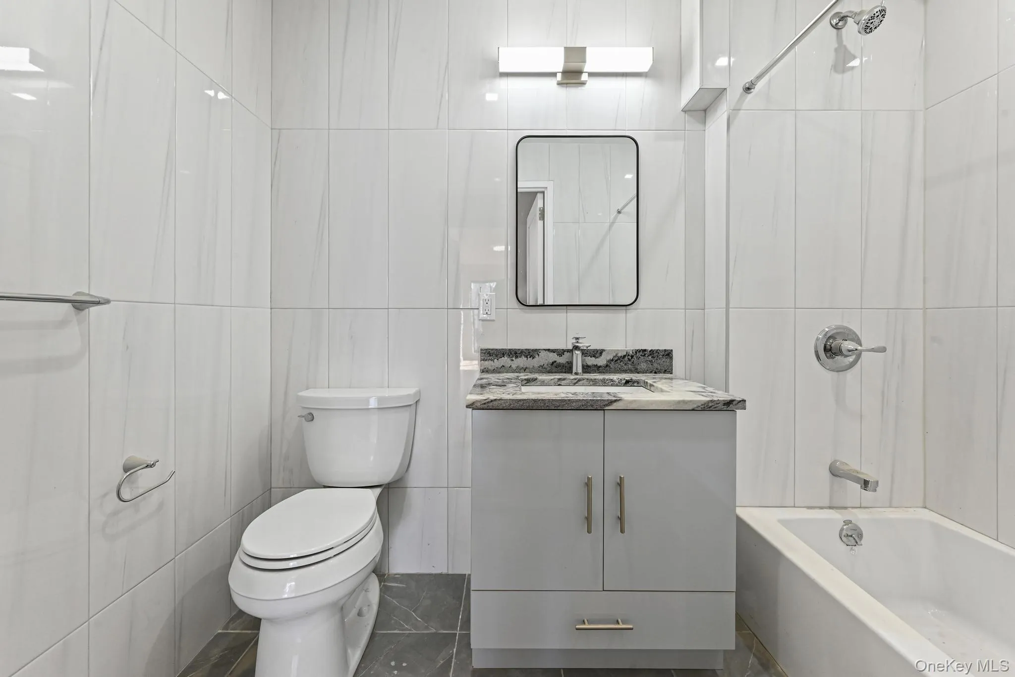 444 Graham Avenue, New York, NY, 1 Bedroom Bedrooms, 2 Rooms Rooms,1 BathroomBathrooms,Residential Lease,For Rent,Graham,0,969989 444 Graham Avenue, New York, NY, 1 Bedroom Bedrooms, 2 Rooms Rooms,1 BathroomBathrooms,Residential Lease,For Rent,Graham,0,969989