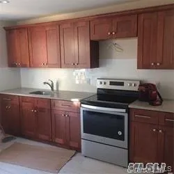 450 Broadway, Long Beach, NY, 3 Bedrooms Bedrooms, 6 Rooms Rooms,1 BathroomBathrooms,Residential Lease,For Rent,Broadway,0,970002 450 Broadway, Long Beach, NY, 3 Bedrooms Bedrooms, 6 Rooms Rooms,1 BathroomBathrooms,Residential Lease,For Rent,Broadway,0,970002
