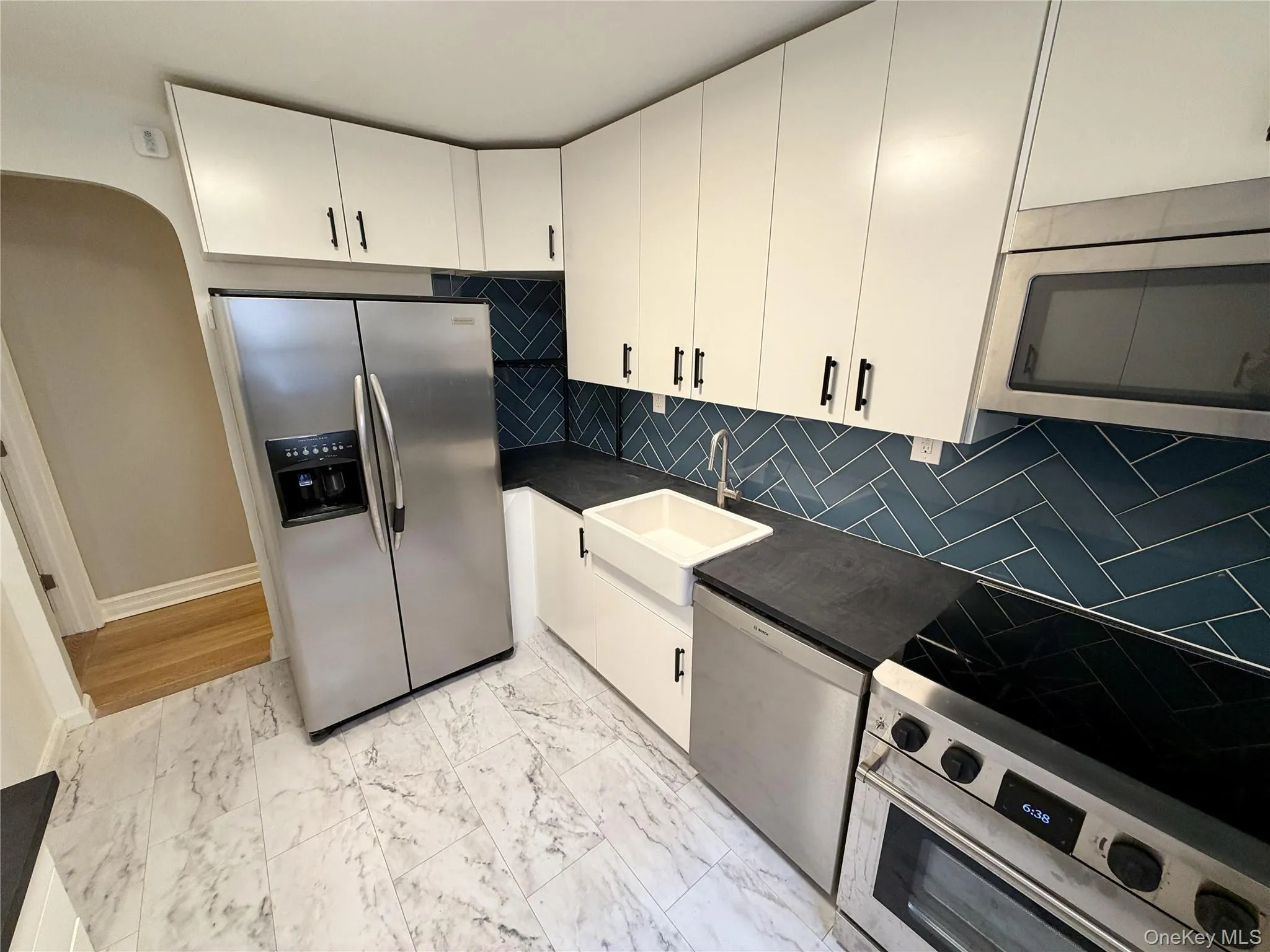 445 240th Street, New York, NY, 2 Bedrooms Bedrooms, 6 Rooms Rooms,2 BathroomsBathrooms,Residential Lease,For Rent,240th,0,970006 445 240th Street, New York, NY, 2 Bedrooms Bedrooms, 6 Rooms Rooms,2 BathroomsBathrooms,Residential Lease,For Rent,240th,0,970006