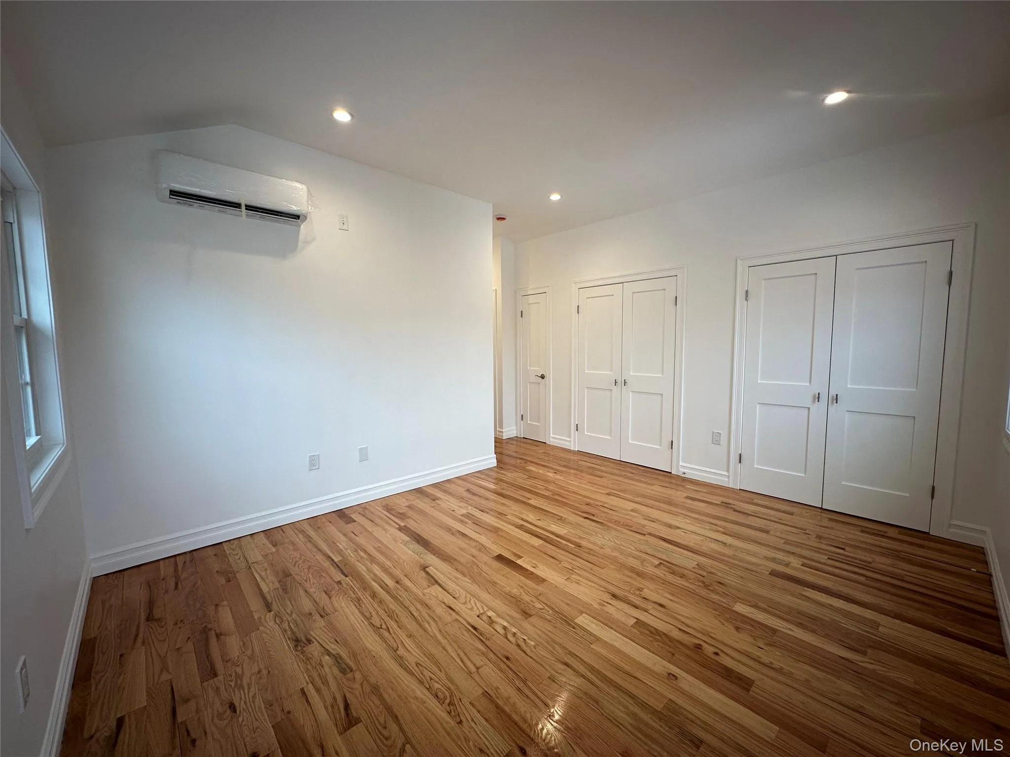 17016 143rd Road, New York, NY, 3 Bedrooms Bedrooms, 5 Rooms Rooms,2 BathroomsBathrooms,Residential Lease,For Rent,143rd,0,970014 17016 143rd Road, New York, NY, 3 Bedrooms Bedrooms, 5 Rooms Rooms,2 BathroomsBathrooms,Residential Lease,For Rent,143rd,0,970014