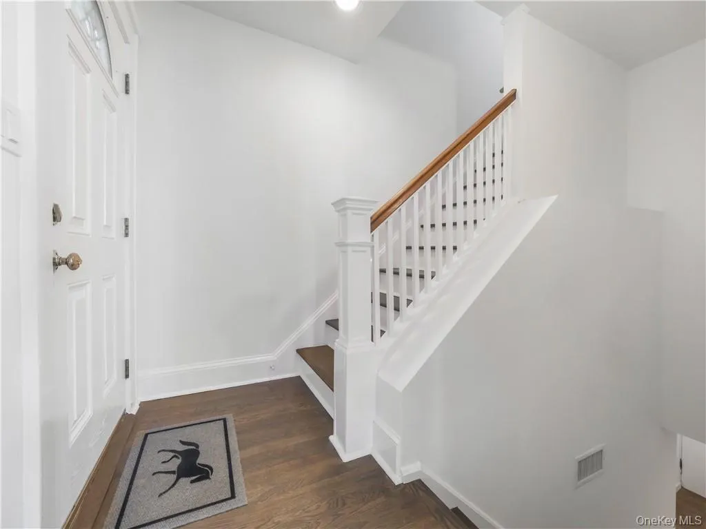 29 Fremont Street, Harrison, NY, 3 Bedrooms Bedrooms, 5 Rooms Rooms,2 BathroomsBathrooms,Residential Lease,For Rent,Fremont,0,970018 29 Fremont Street, Harrison, NY, 3 Bedrooms Bedrooms, 5 Rooms Rooms,2 BathroomsBathrooms,Residential Lease,For Rent,Fremont,0,970018