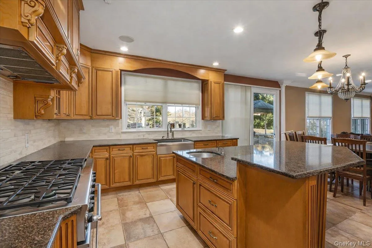 22 Turnberry Court, Huntington, NY, 6 Bedrooms Bedrooms, 12 Rooms Rooms,4 BathroomsBathrooms,Residential Sale,For Rent,Turnberry,0,970033 22 Turnberry Court, Huntington, NY, 6 Bedrooms Bedrooms, 12 Rooms Rooms,4 BathroomsBathrooms,Residential Sale,For Rent,Turnberry,0,970033