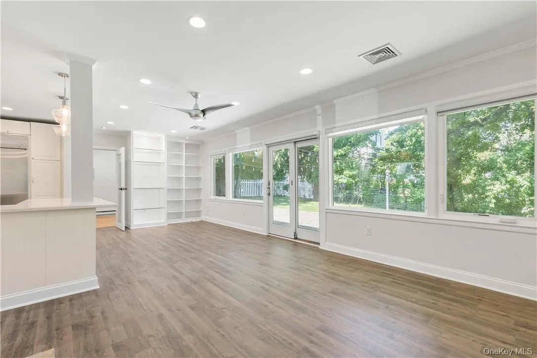 17 Soundview Avenue, Rye City, NY, 3 Bedrooms Bedrooms, 6 Rooms Rooms,2 BathroomsBathrooms,Residential Lease,For Rent,Soundview,0,970059 17 Soundview Avenue, Rye City, NY, 3 Bedrooms Bedrooms, 6 Rooms Rooms,2 BathroomsBathrooms,Residential Lease,For Rent,Soundview,0,970059