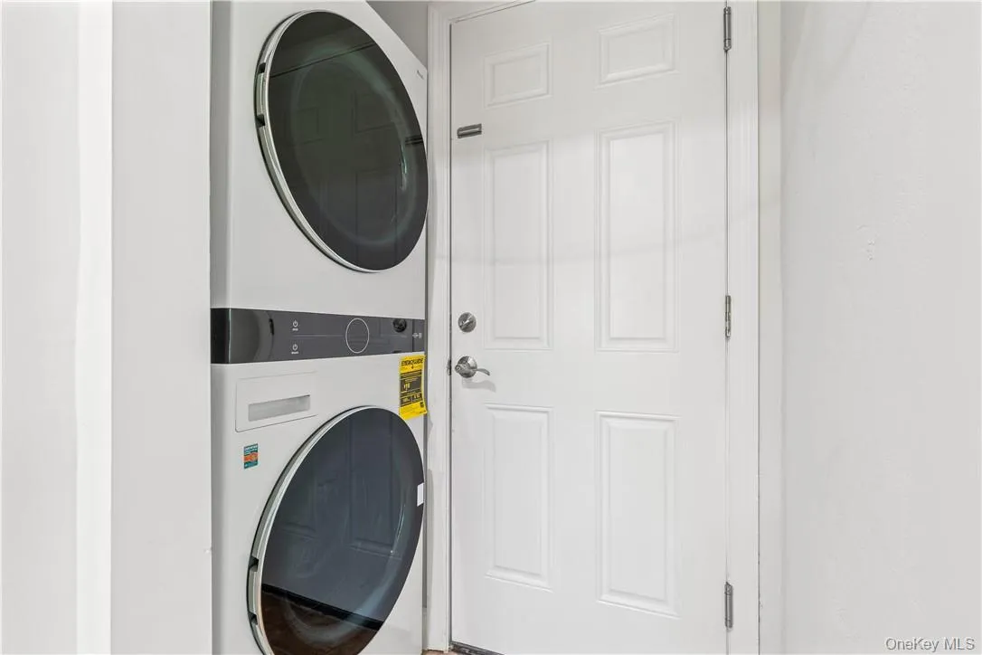 17 Soundview Avenue, Rye City, NY, 3 Bedrooms Bedrooms, 6 Rooms Rooms,2 BathroomsBathrooms,Residential Lease,For Rent,Soundview,0,970059 17 Soundview Avenue, Rye City, NY, 3 Bedrooms Bedrooms, 6 Rooms Rooms,2 BathroomsBathrooms,Residential Lease,For Rent,Soundview,0,970059